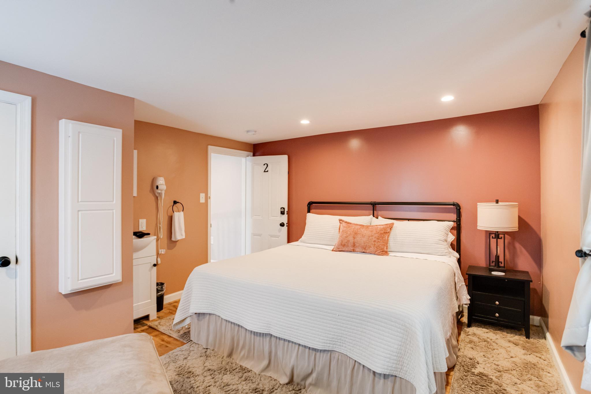 PERRYVILLE - Residential