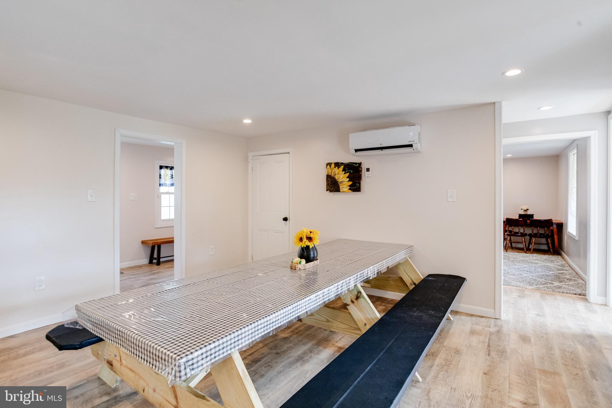 PERRYVILLE - Residential