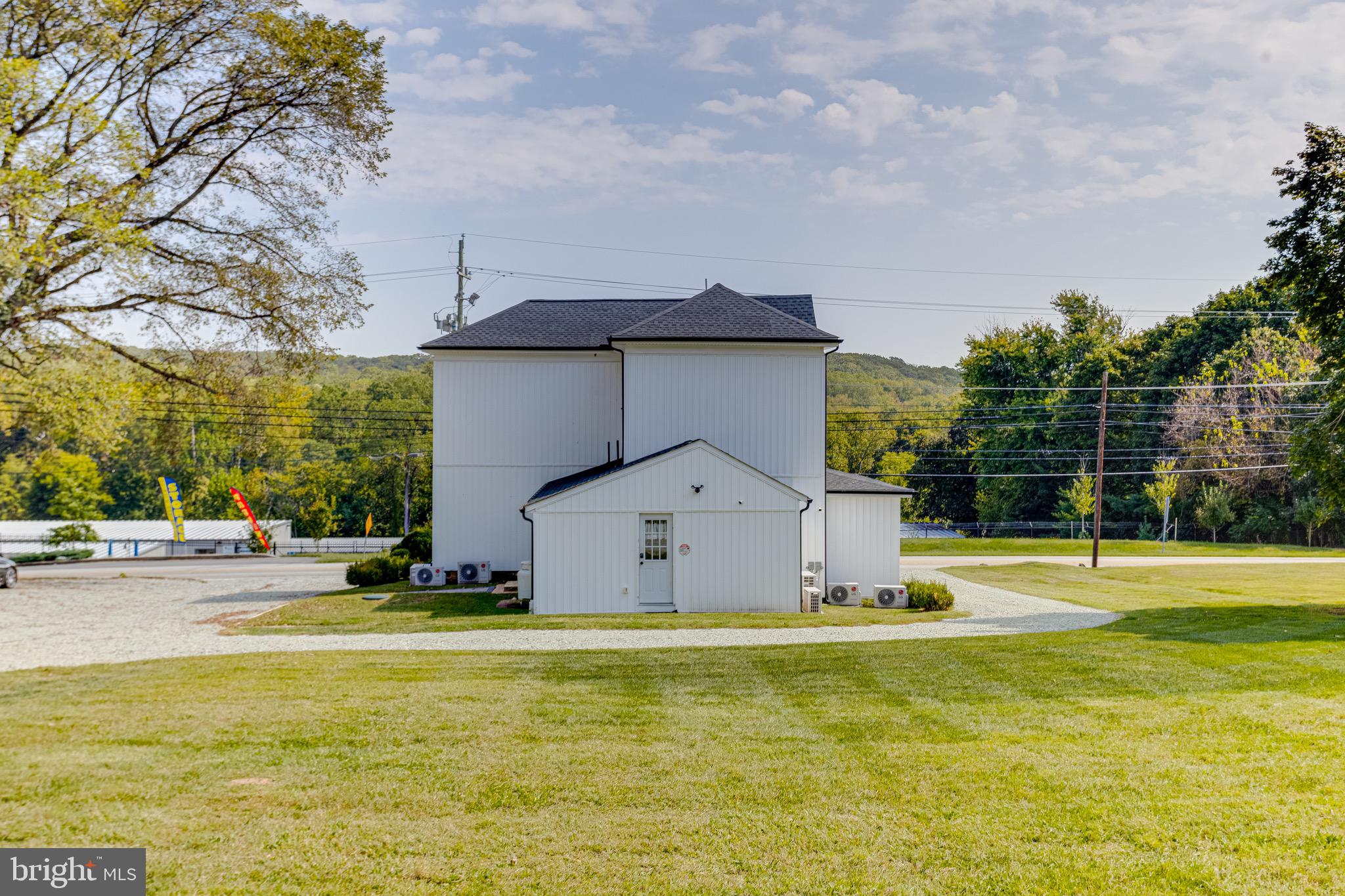 PERRYVILLE - Residential