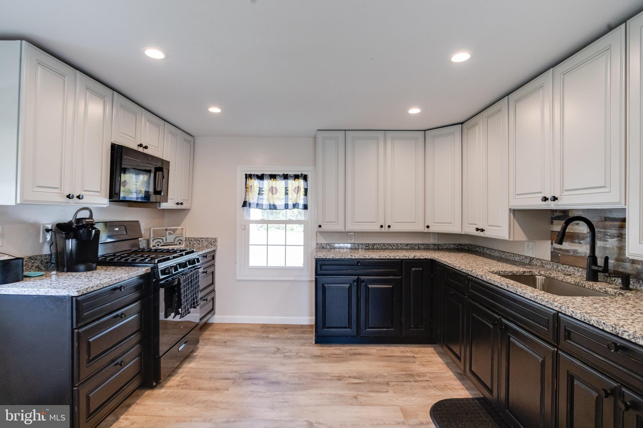 PERRYVILLE - Residential