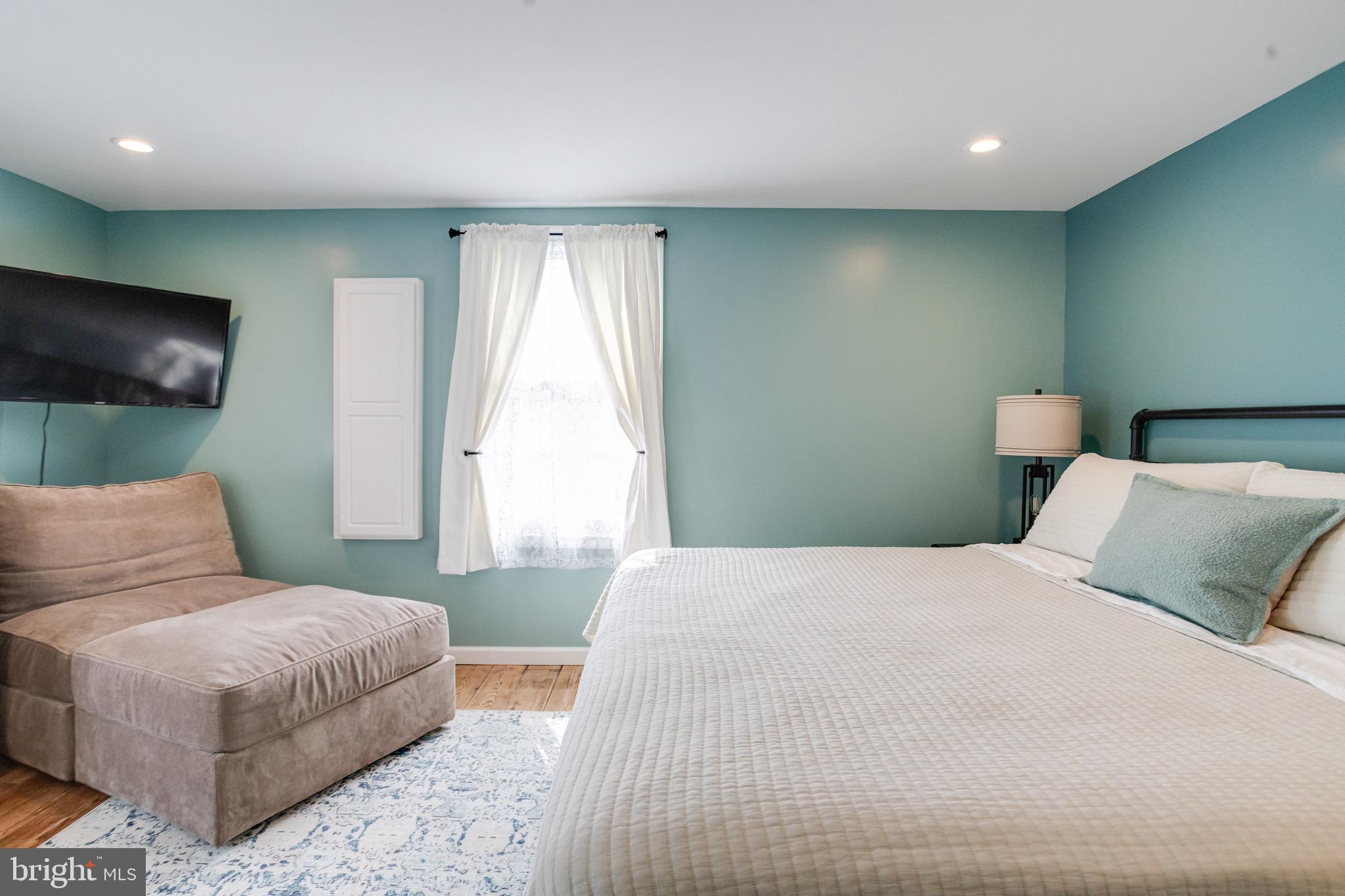 PERRYVILLE - Residential