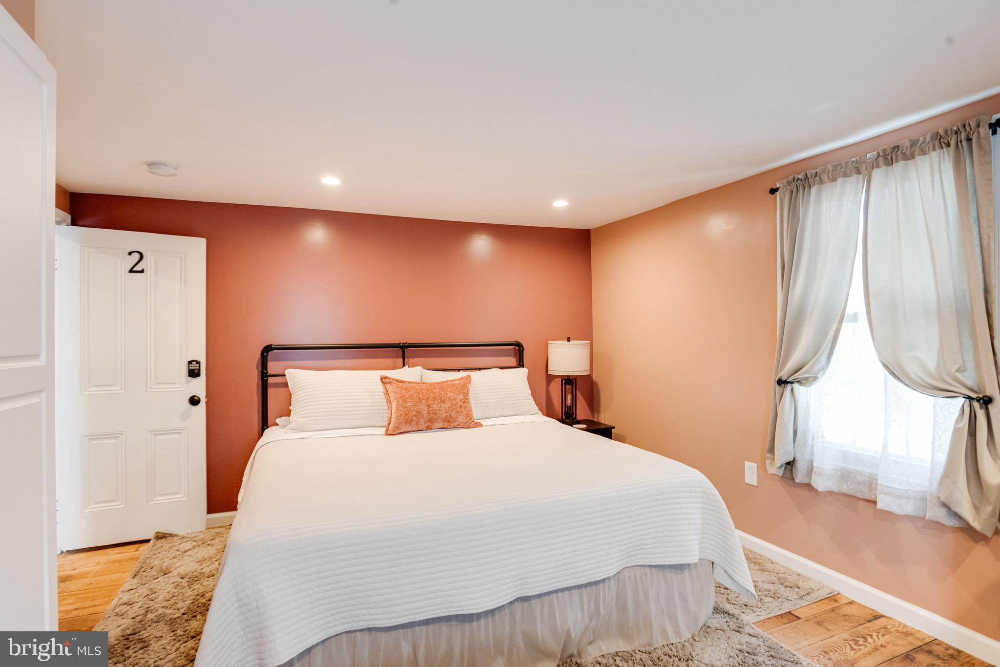 PERRYVILLE - Residential