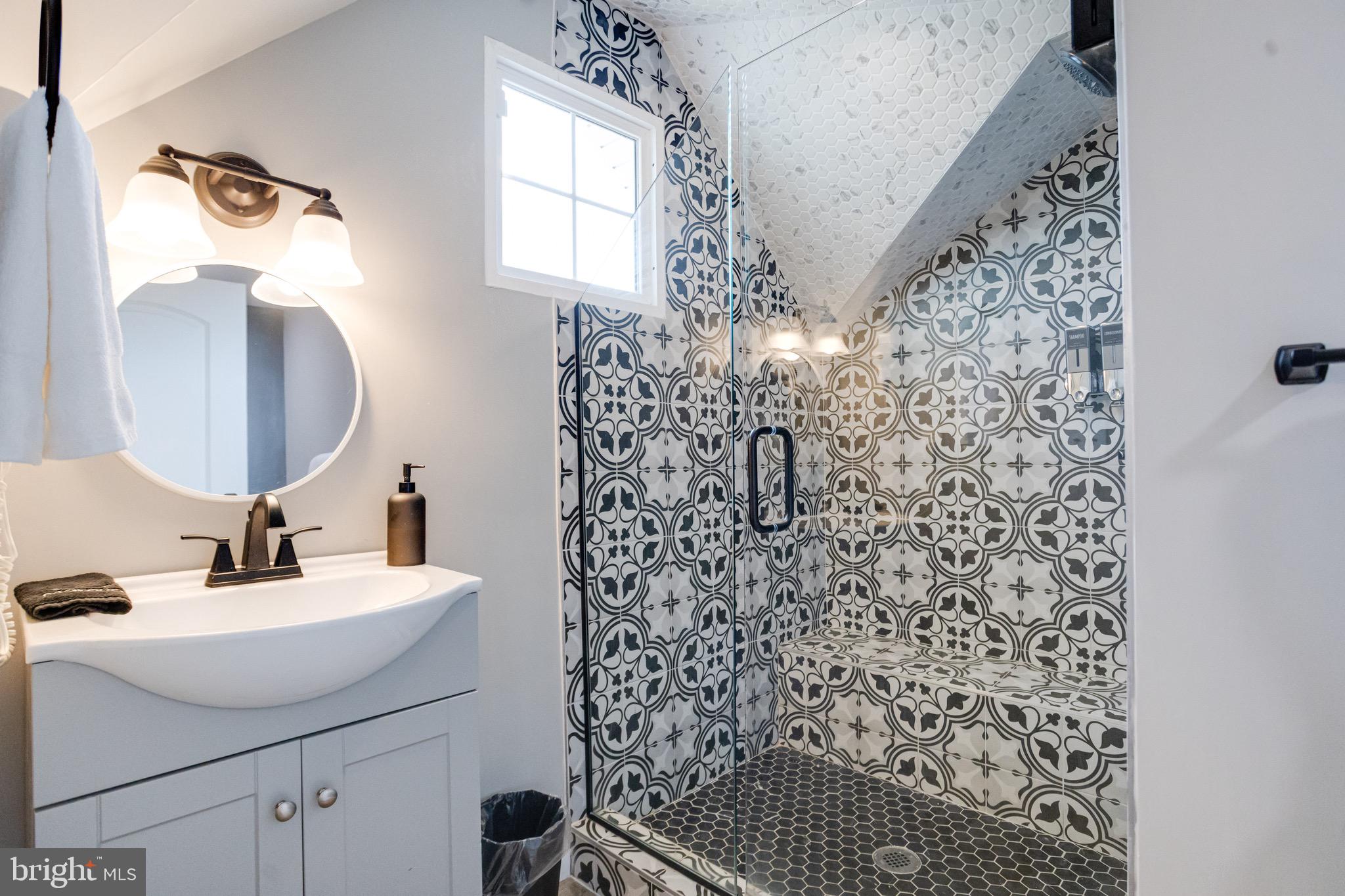 PERRYVILLE - Residential