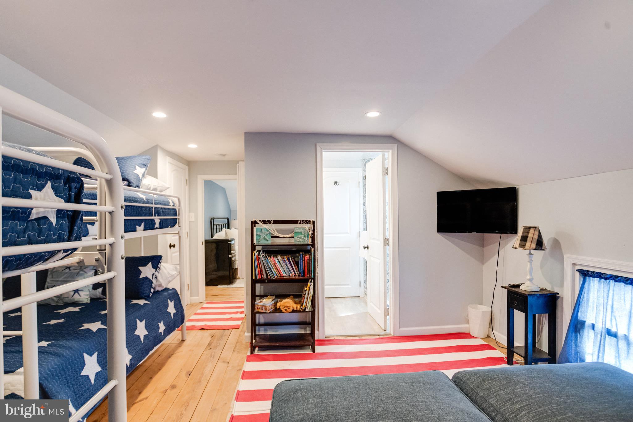 PERRYVILLE - Residential