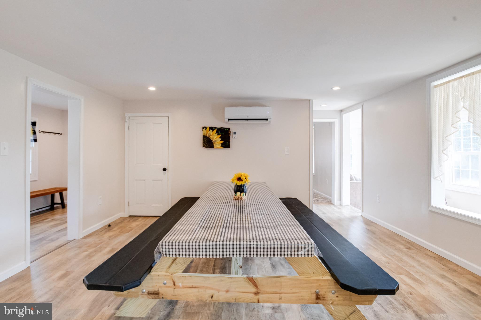 PERRYVILLE - Residential