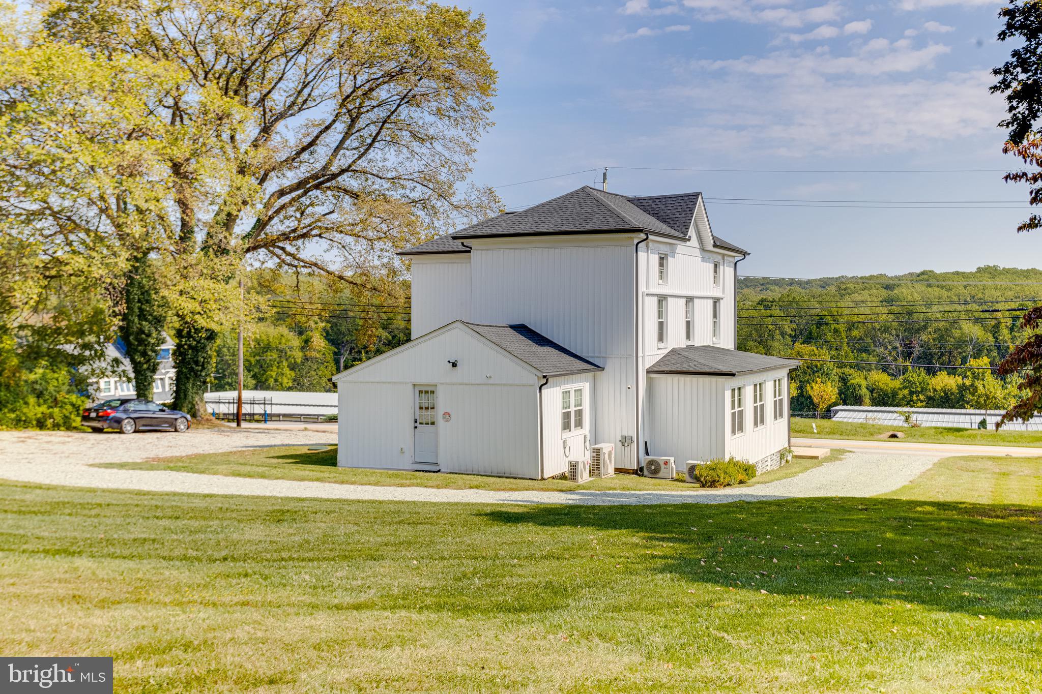 PERRYVILLE - Residential