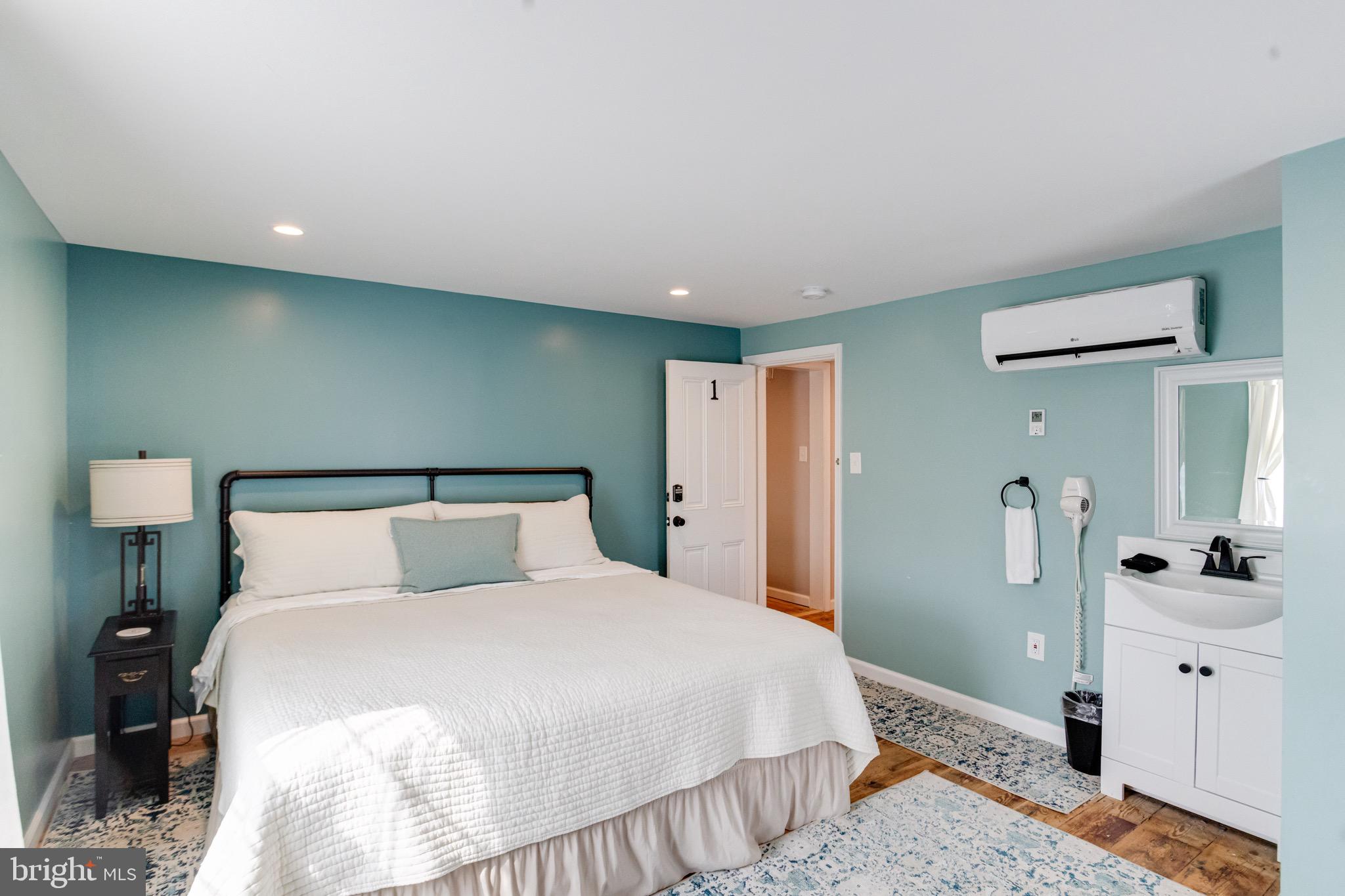 PERRYVILLE - Residential