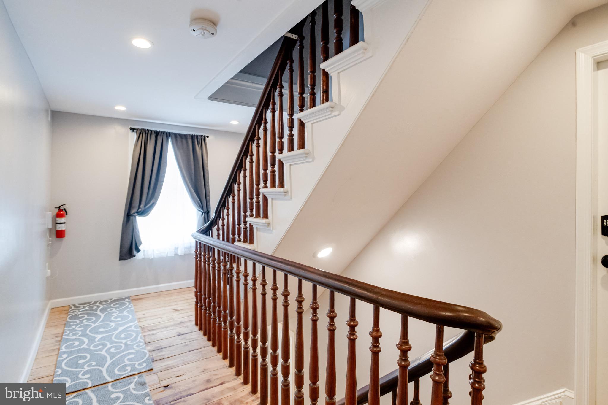 PERRYVILLE - Residential