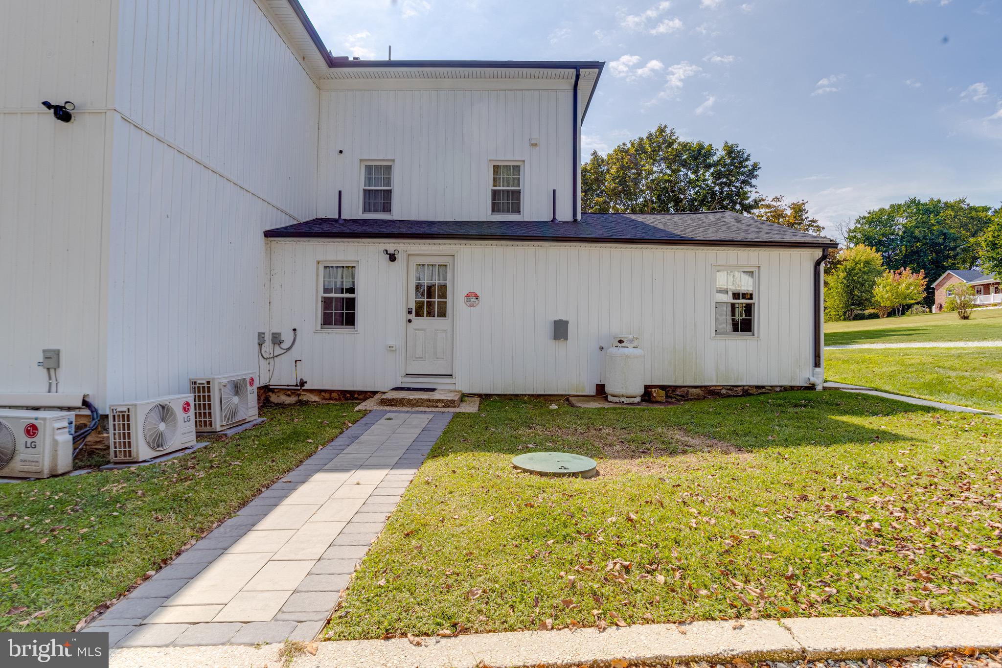 PERRYVILLE - Residential