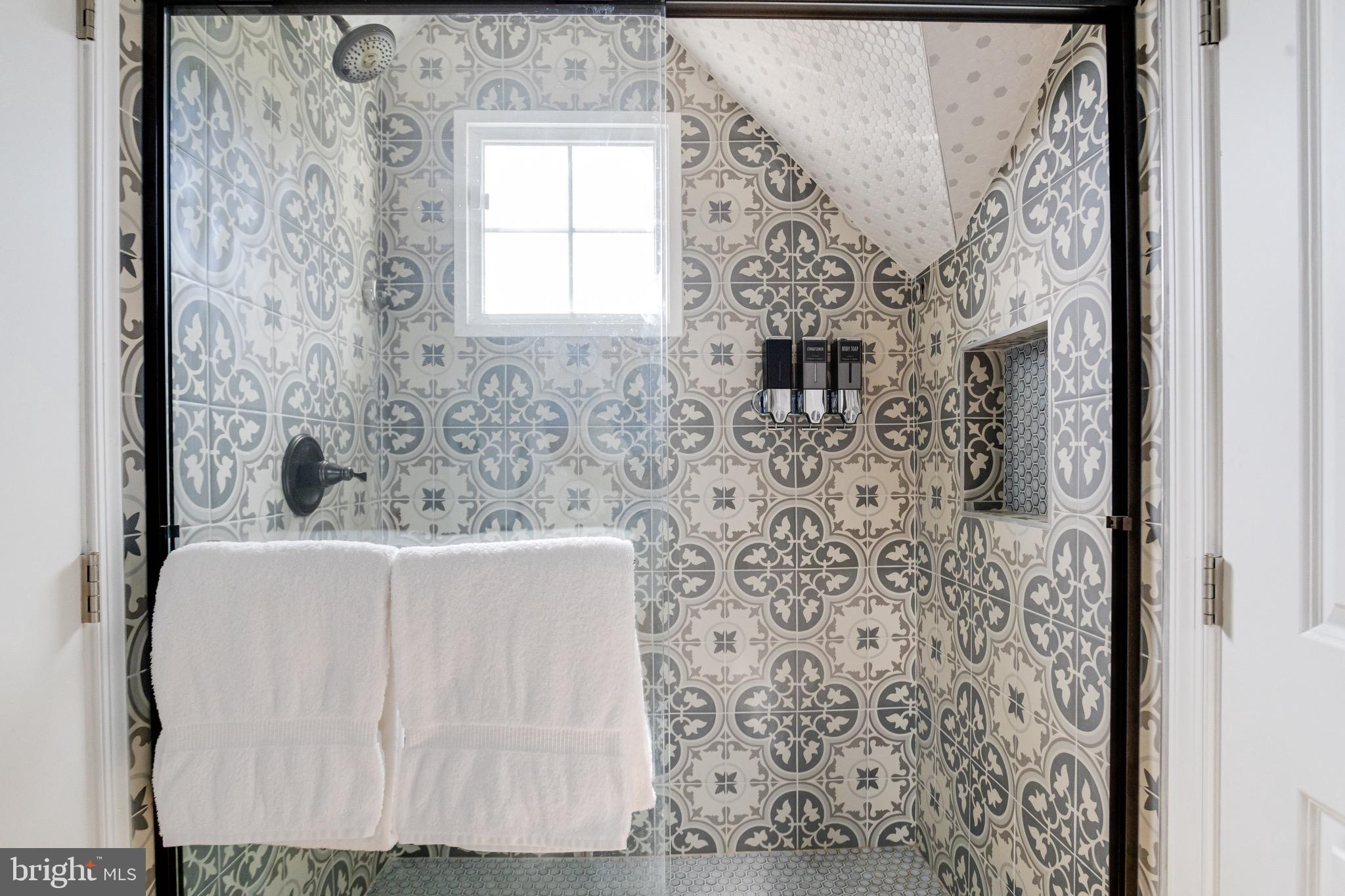 PERRYVILLE - Residential