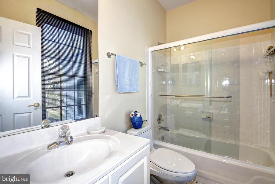 RIVER FALLS - Residential