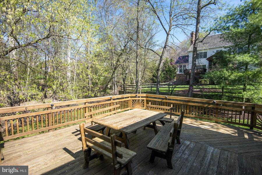 RIVER FALLS - Residential