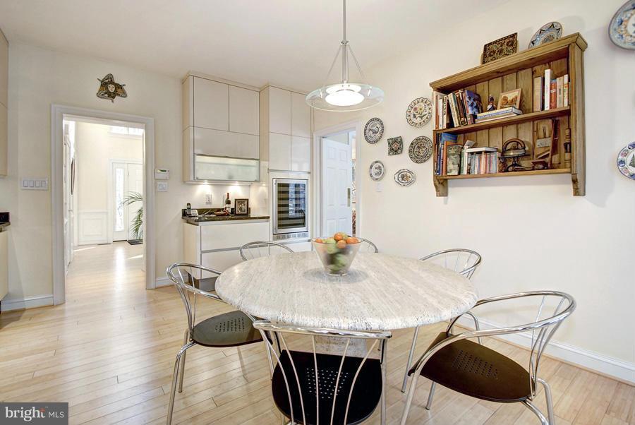 RIVER FALLS - Residential