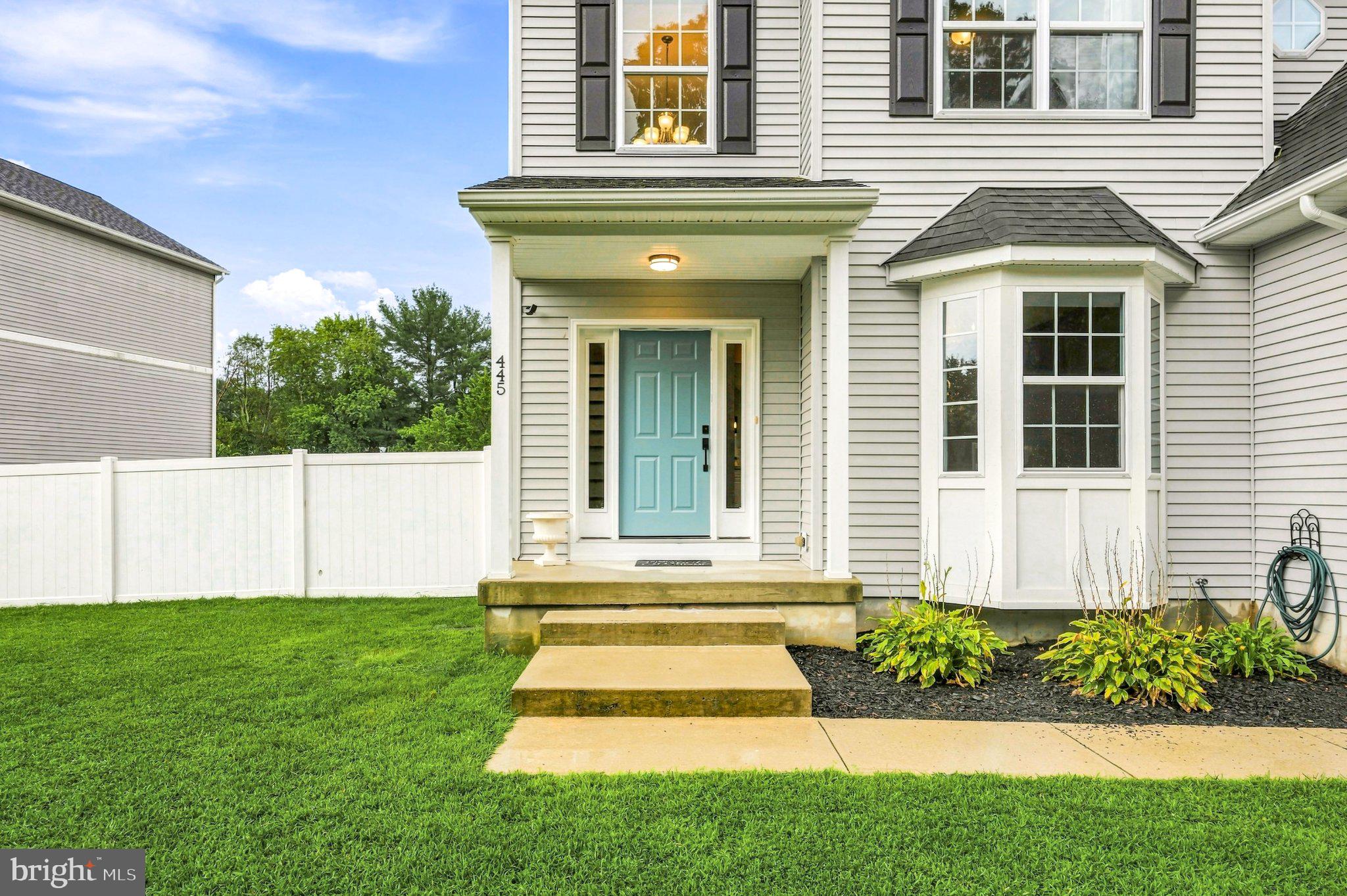 445 WATERFORDS EDGE COURT