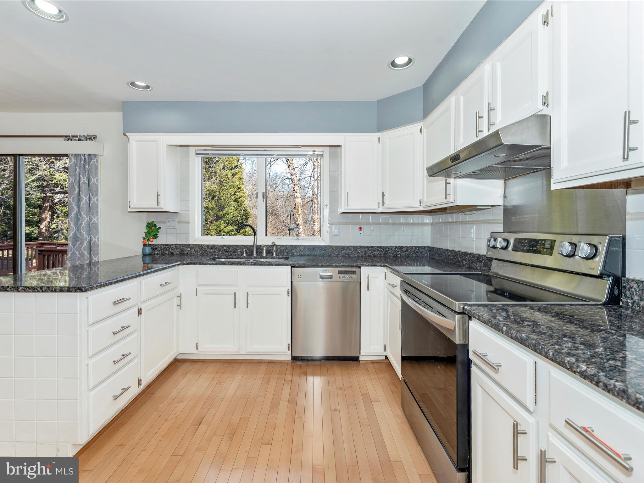 VILLAGE OF LONG REACH - Residential