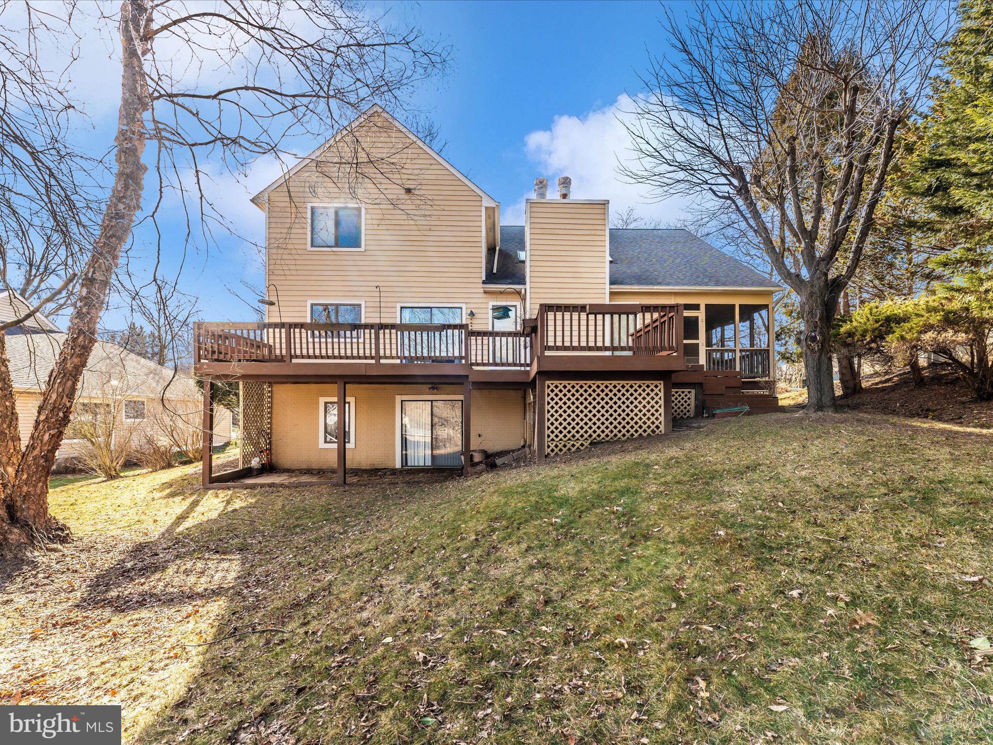 VILLAGE OF LONG REACH - Residential