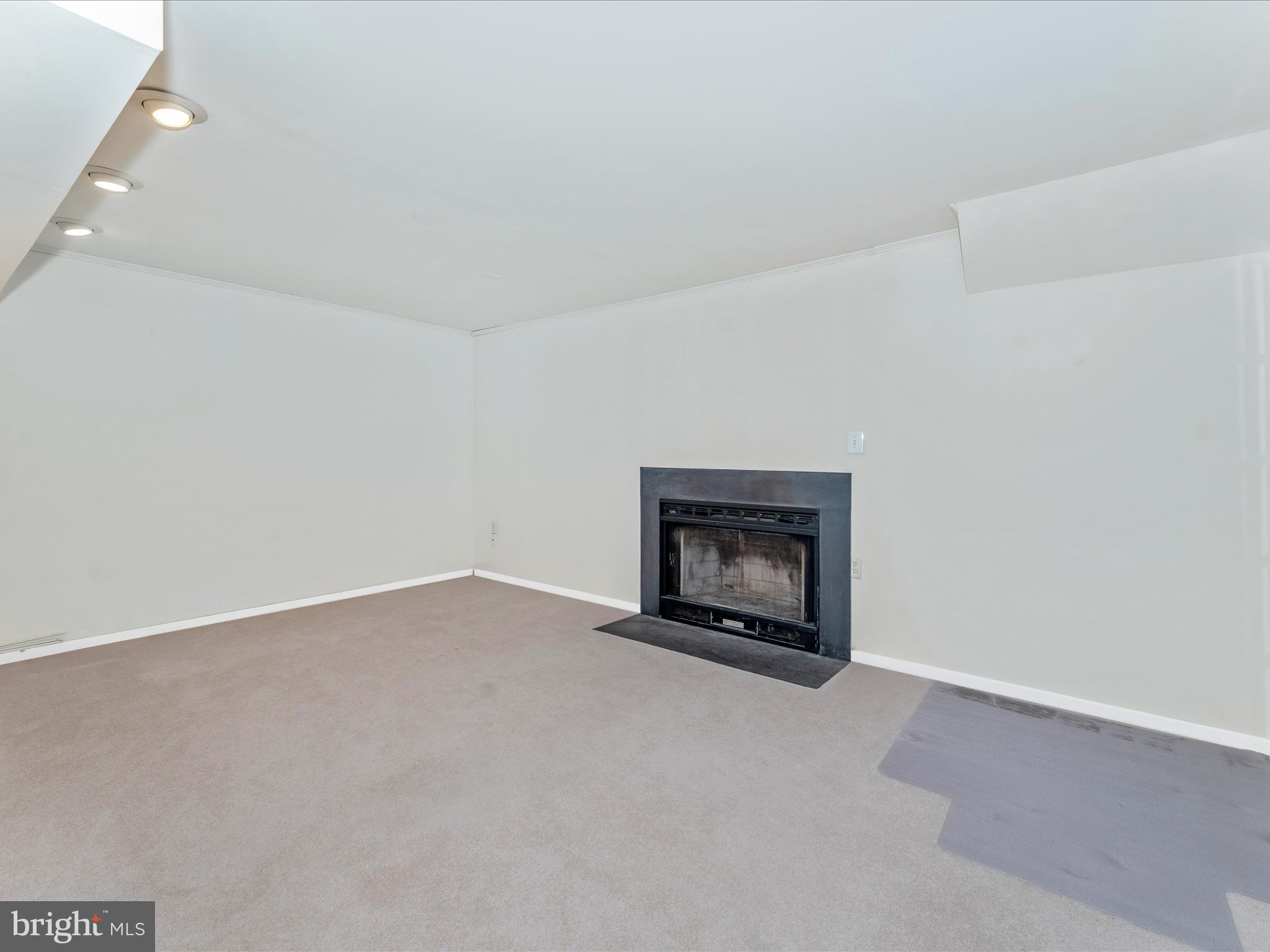 VILLAGE OF LONG REACH - Residential