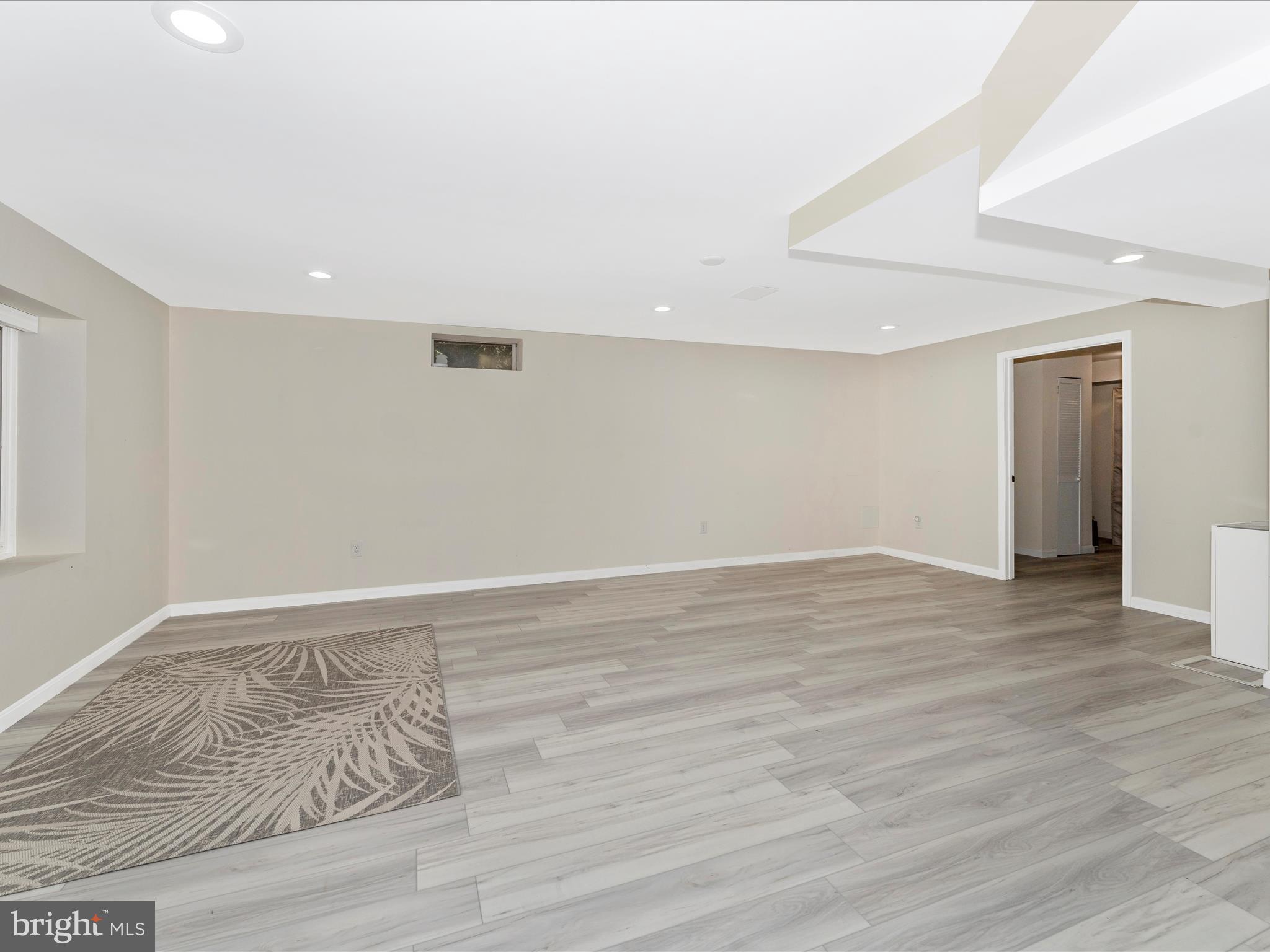 VILLAGE OF LONG REACH - Residential