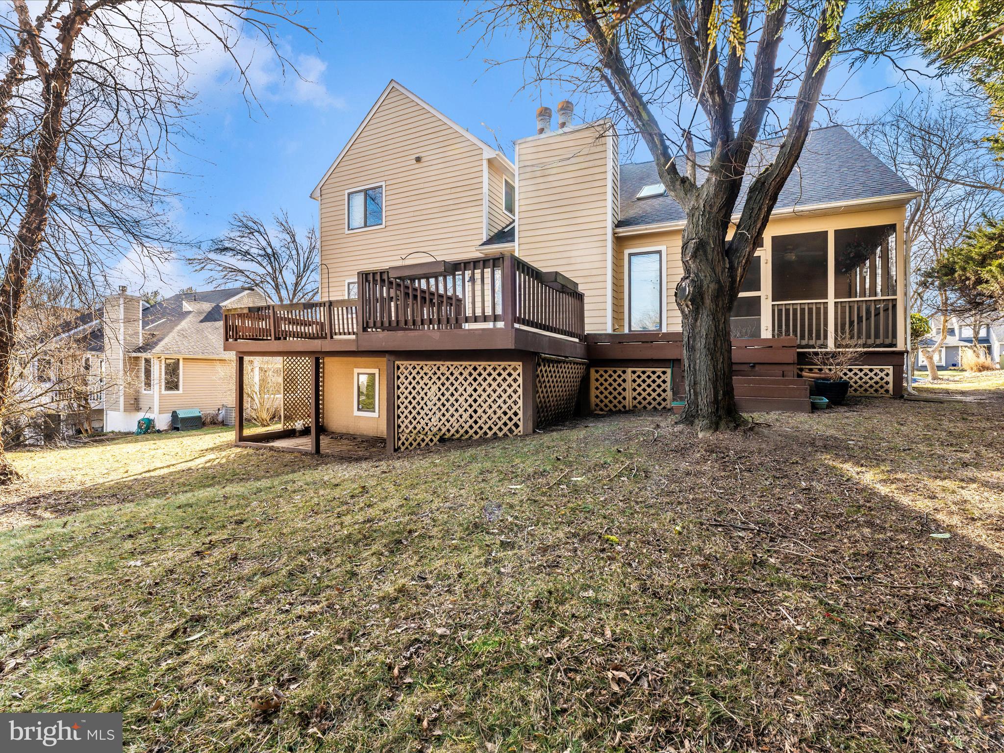 VILLAGE OF LONG REACH - Residential