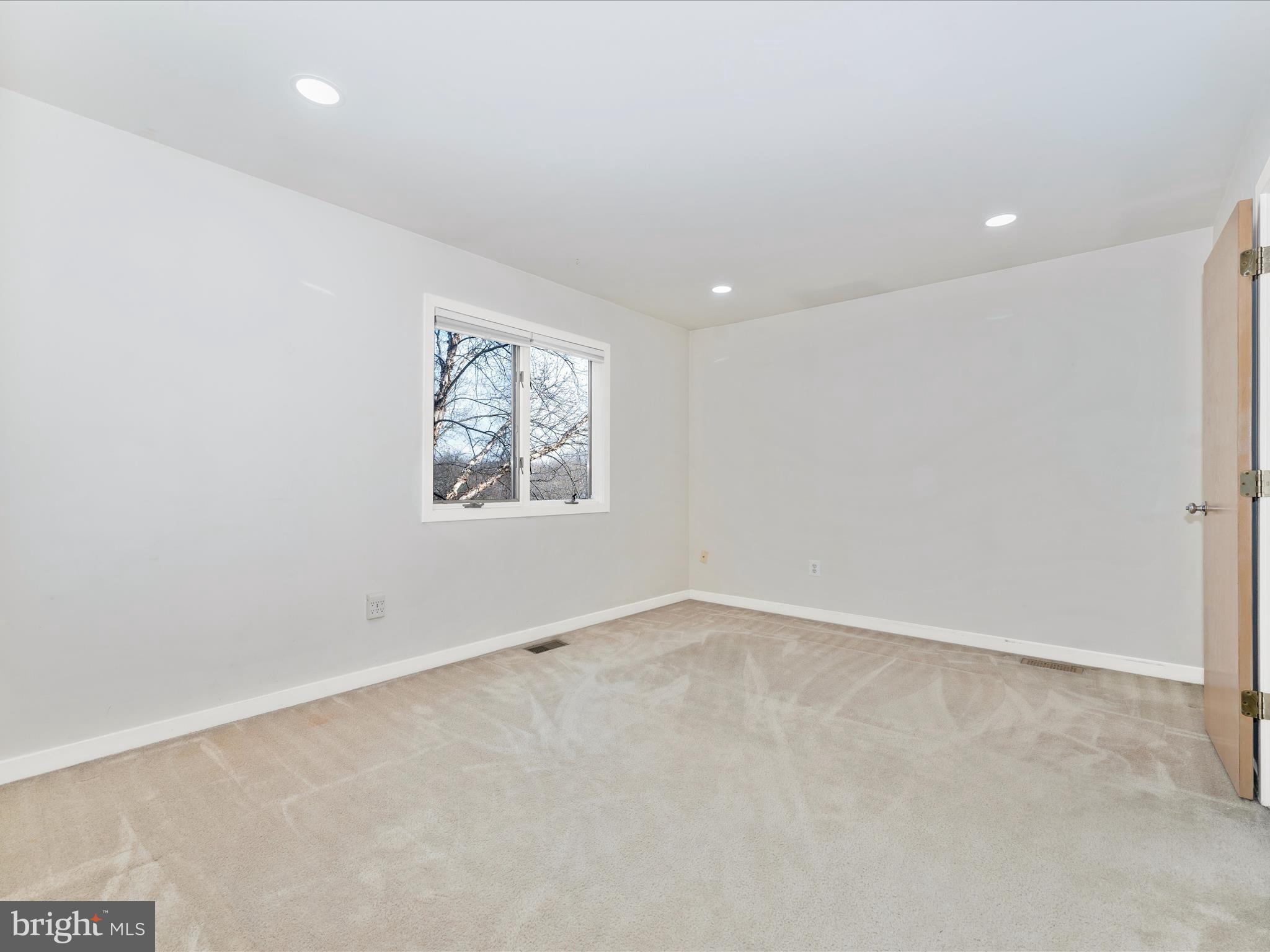 VILLAGE OF LONG REACH - Residential