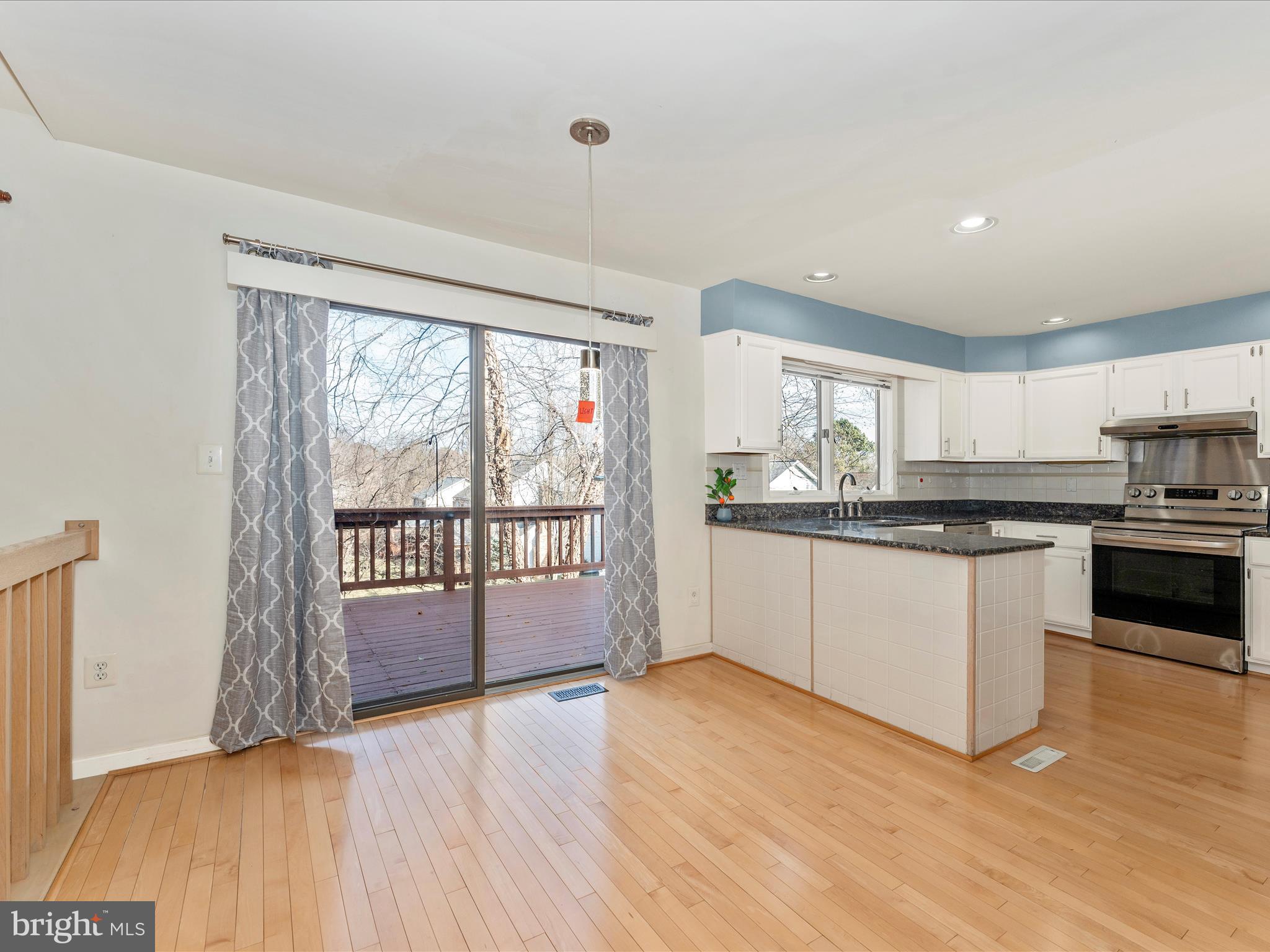 VILLAGE OF LONG REACH - Residential