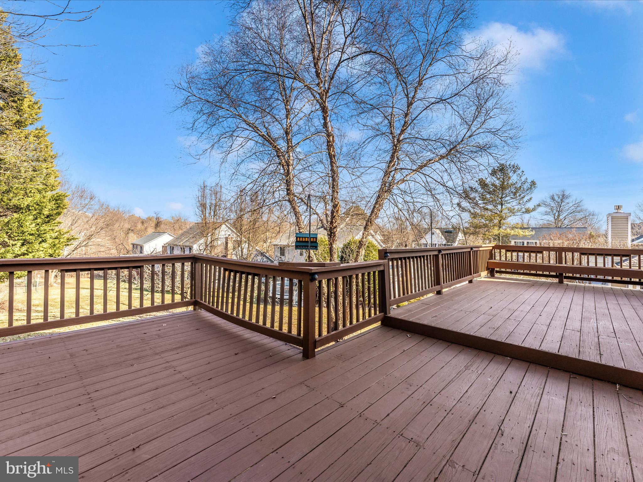 VILLAGE OF LONG REACH - Residential