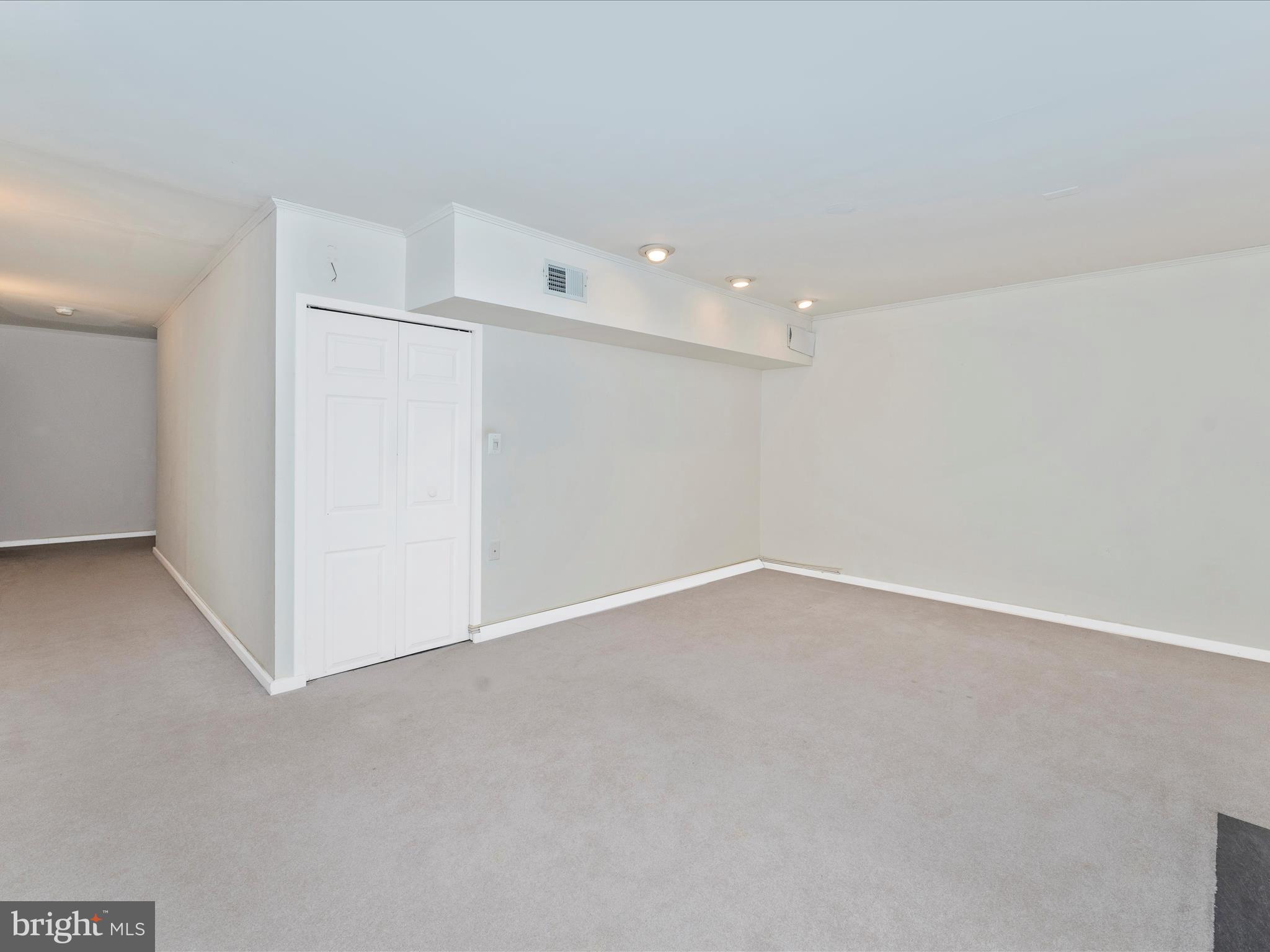 VILLAGE OF LONG REACH - Residential