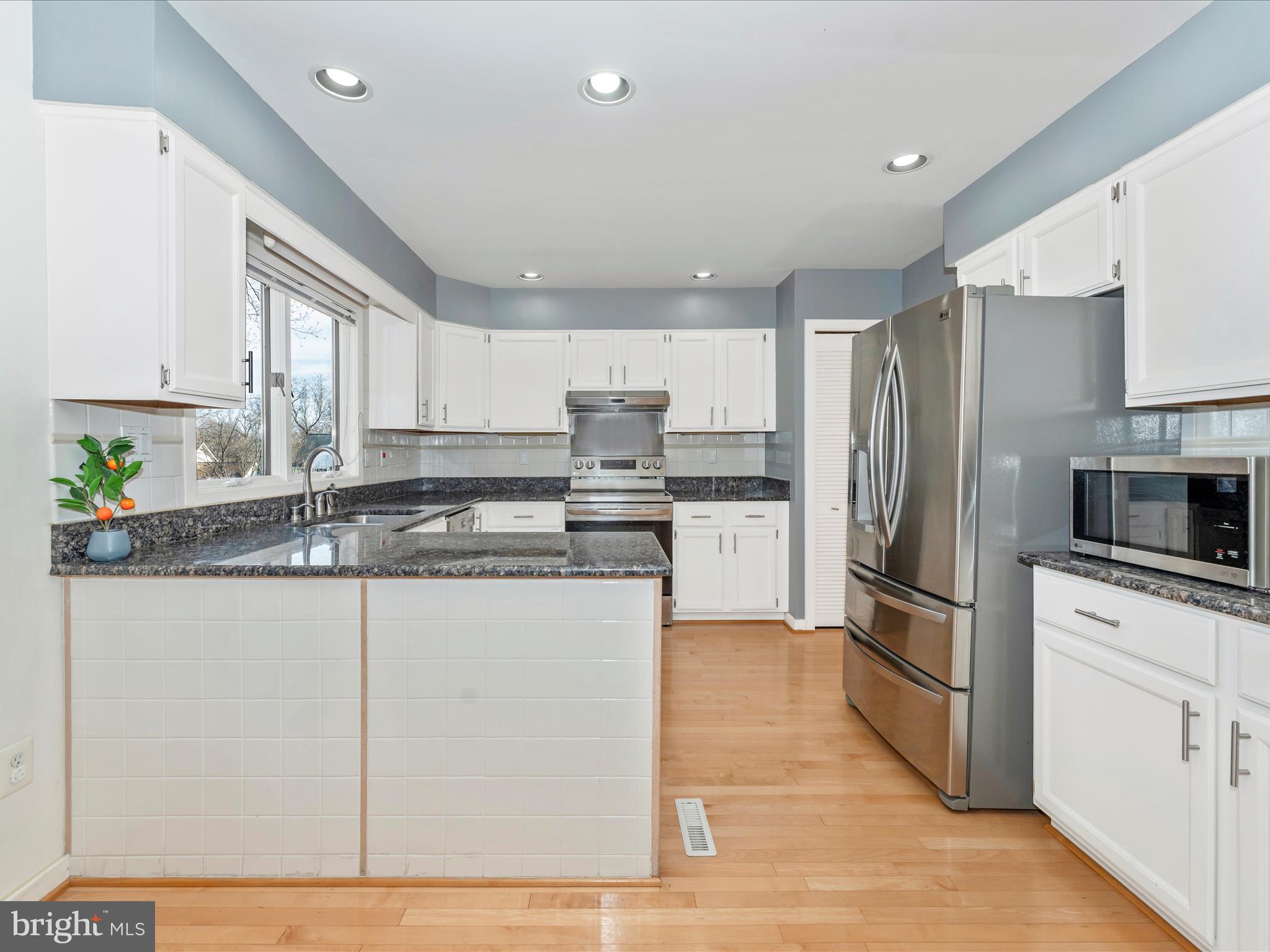 VILLAGE OF LONG REACH - Residential