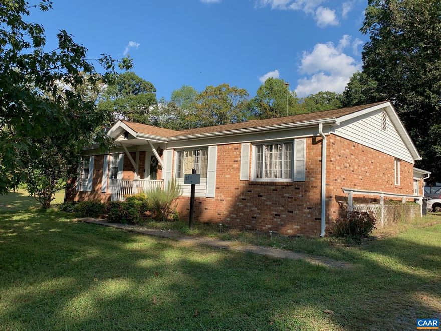 FOR RENT - 1,508 s.f. brick ranch, built in 1973.  3 Bedrooms and 2 full bathrooms.  2 Car attached garage.  Rent includes: refrigerator, electric stove, dishwasher, clothes washer and dryer.  Located in the Aroda area.