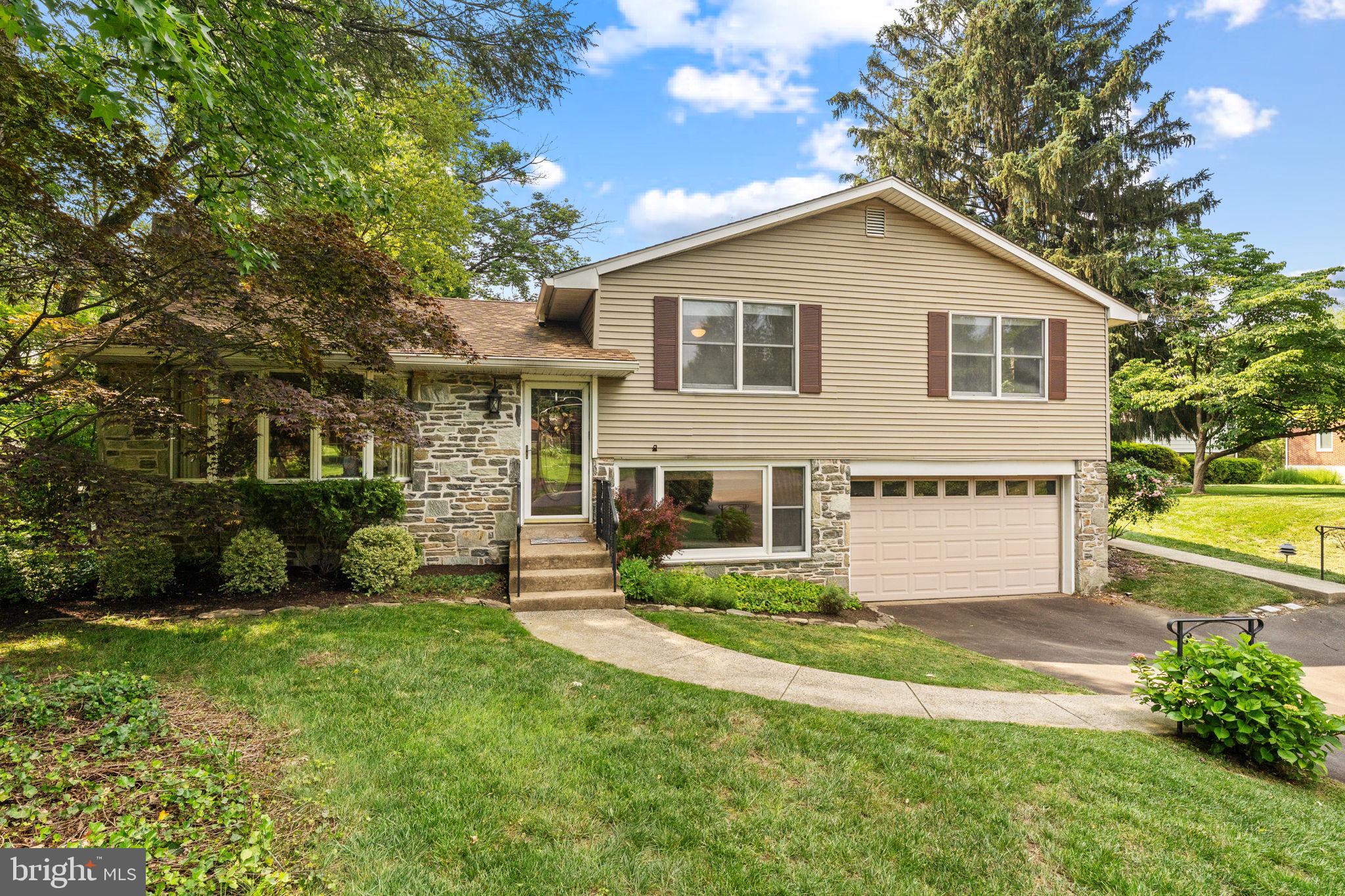 3392 HILLCROFT ROAD