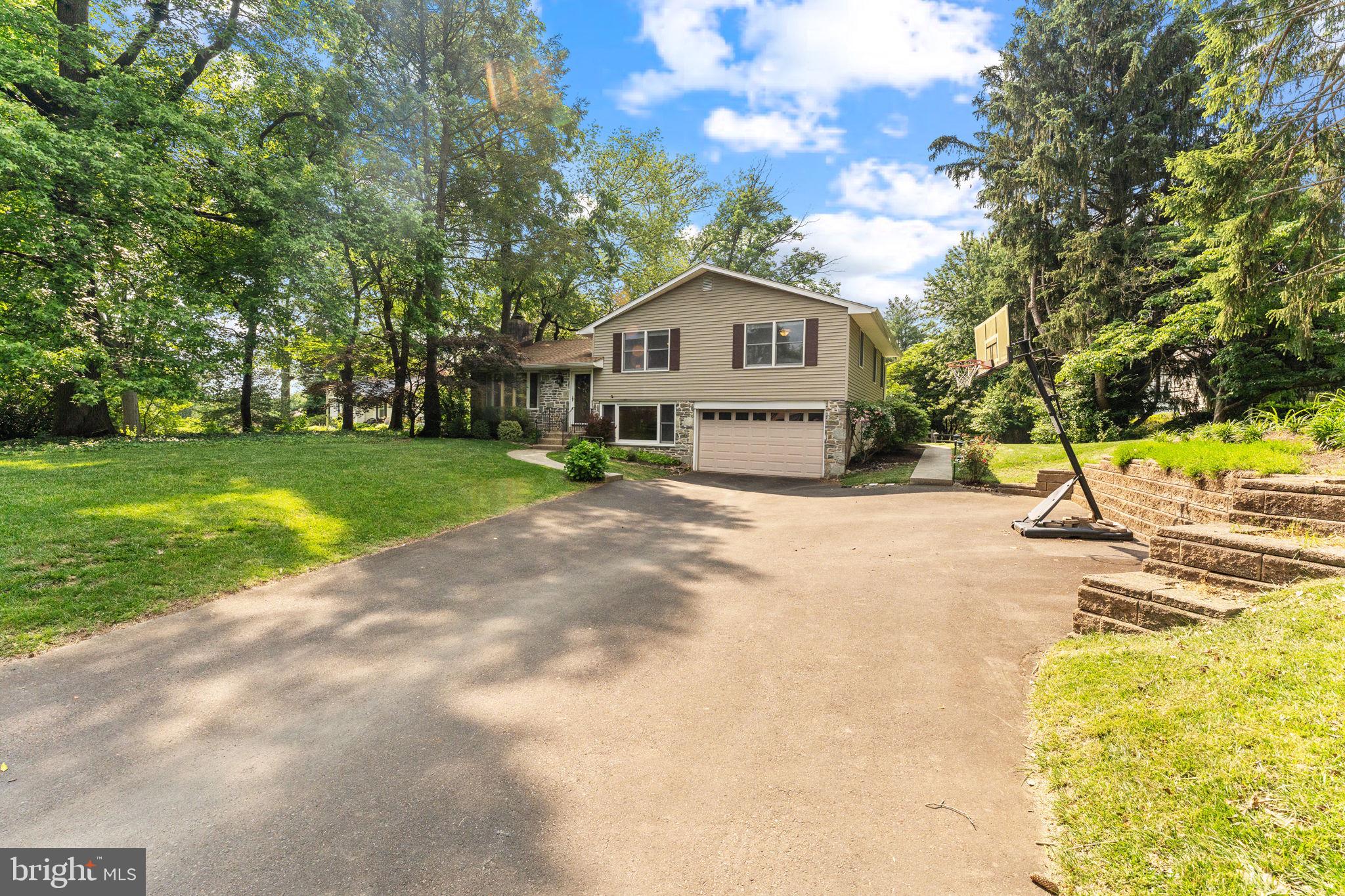 3392 HILLCROFT ROAD