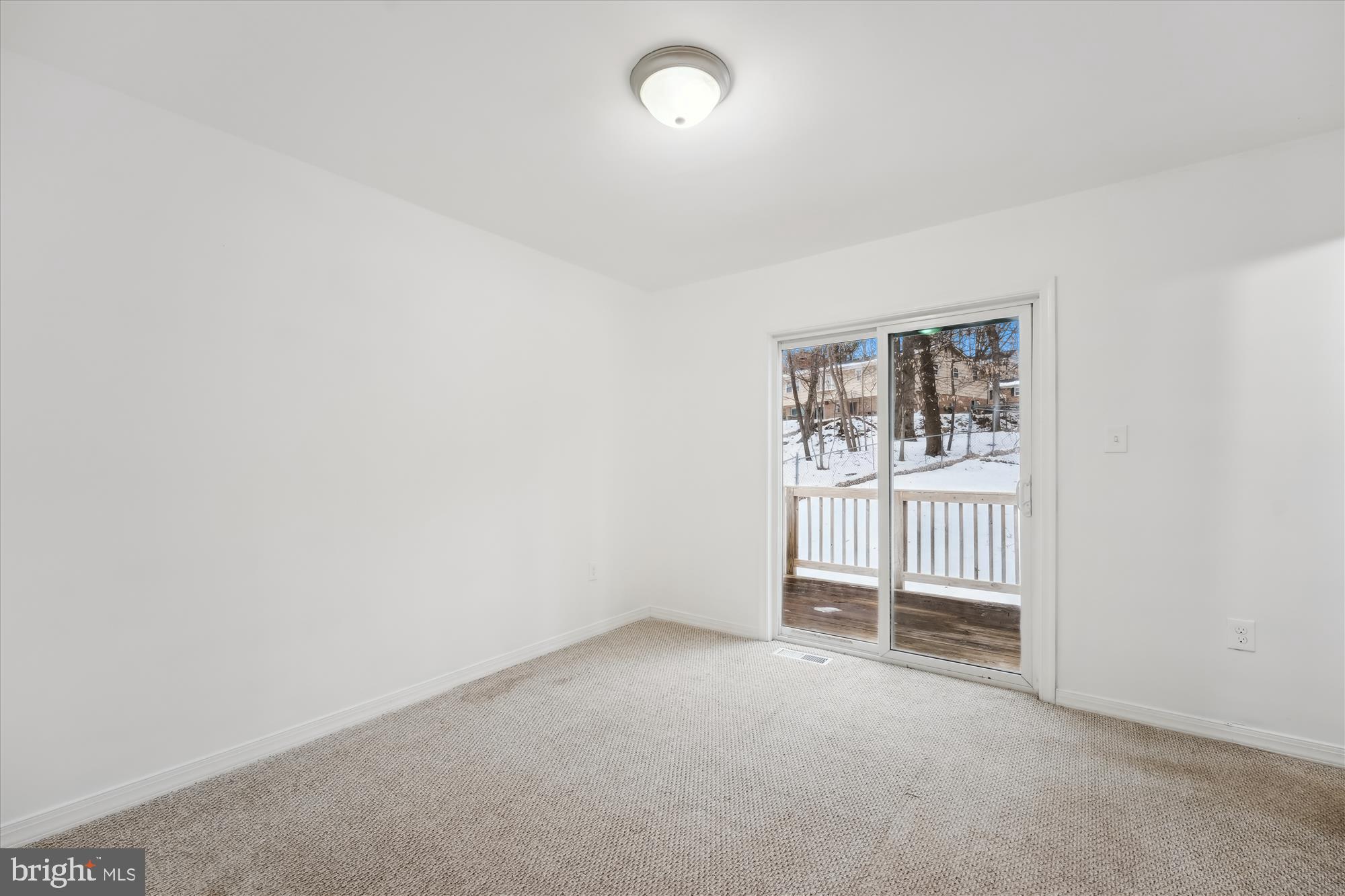 DANIA HILLS - Residential