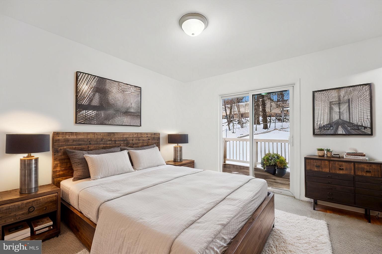 DANIA HILLS - Residential