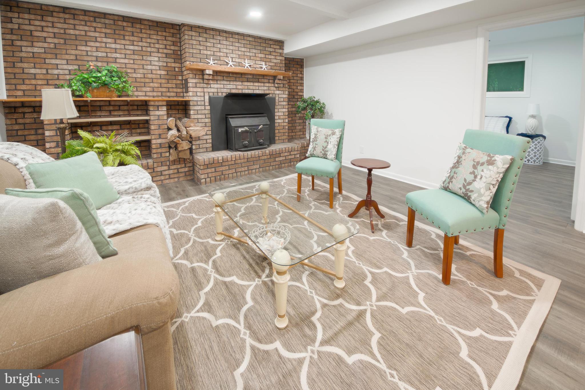 GOVERNOR GRASON MANOR - Residential