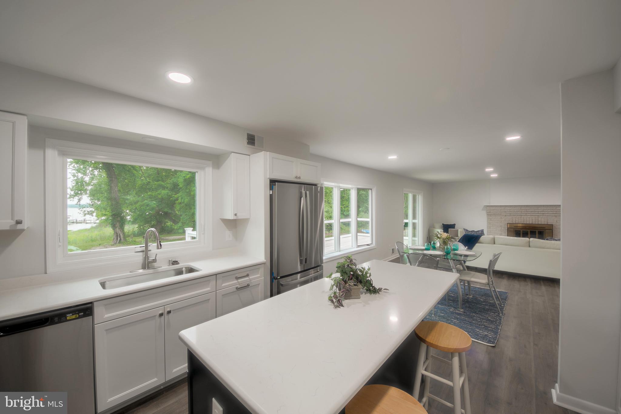 GOVERNOR GRASON MANOR - Residential