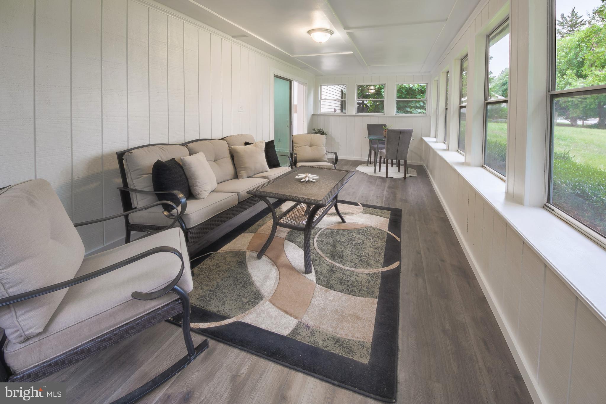 GOVERNOR GRASON MANOR - Residential