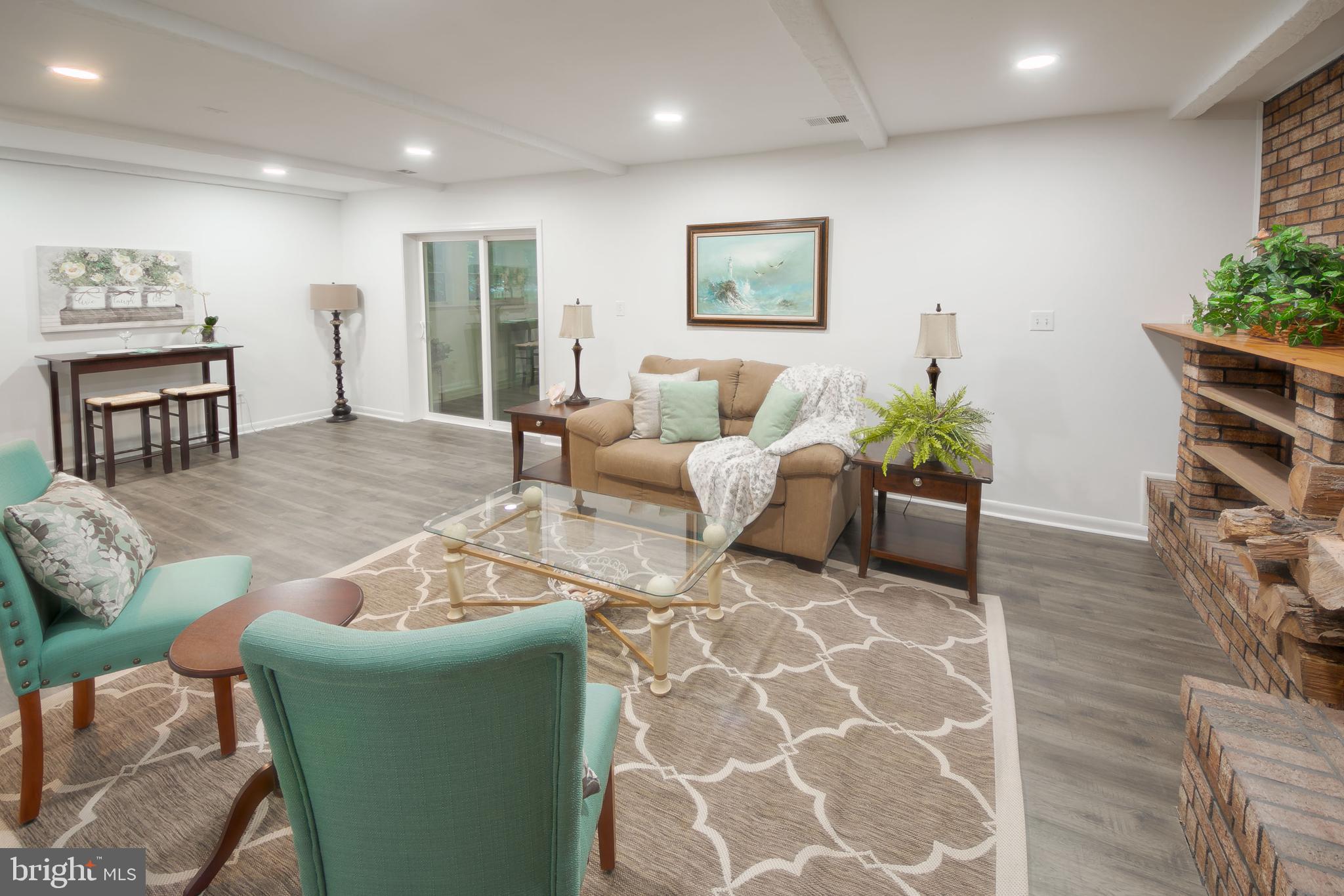 GOVERNOR GRASON MANOR - Residential