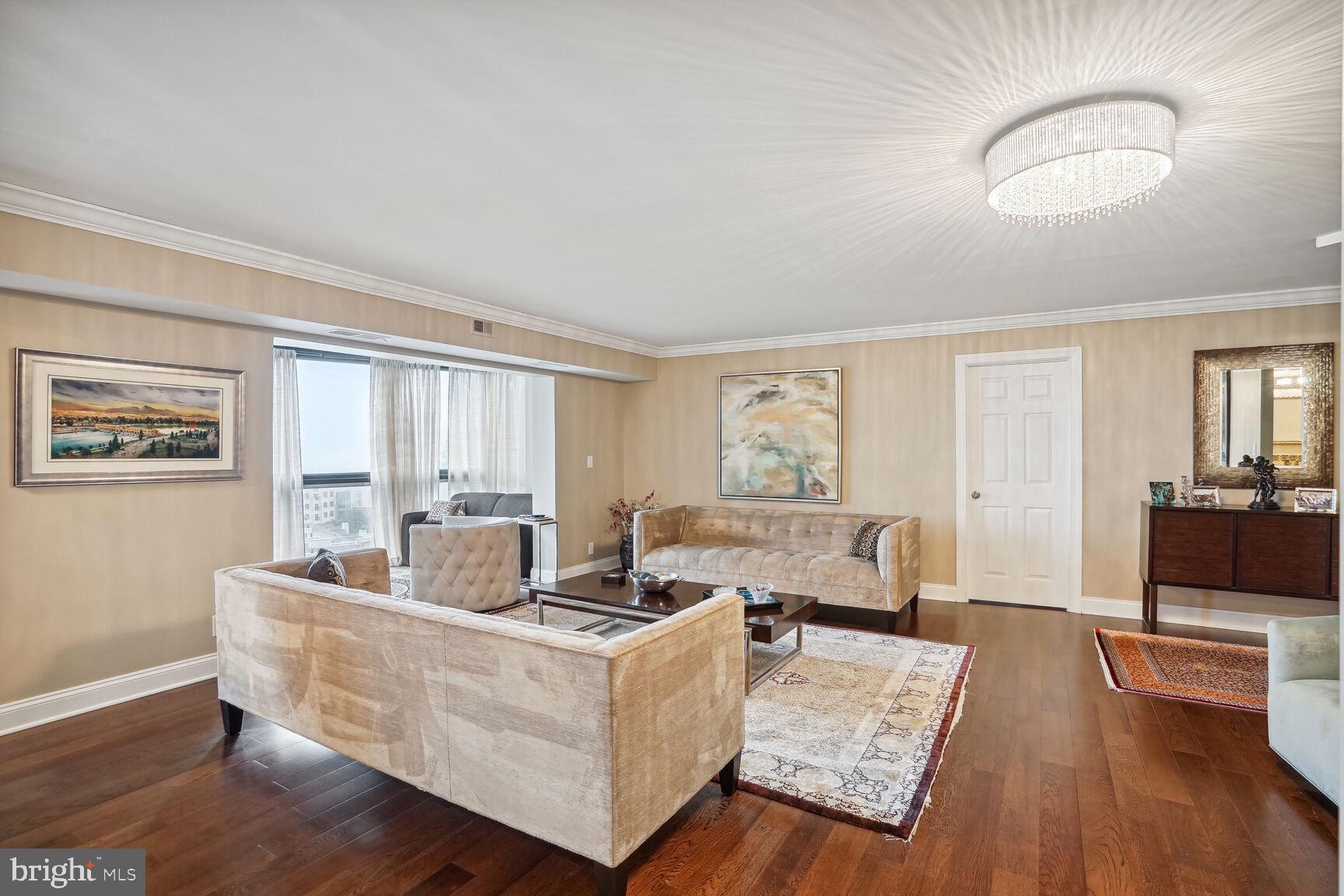 ROTONDA - Residential Lease