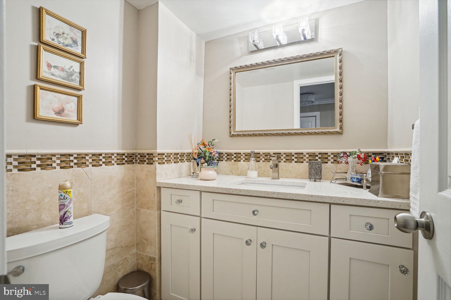 ROTONDA - Residential Lease