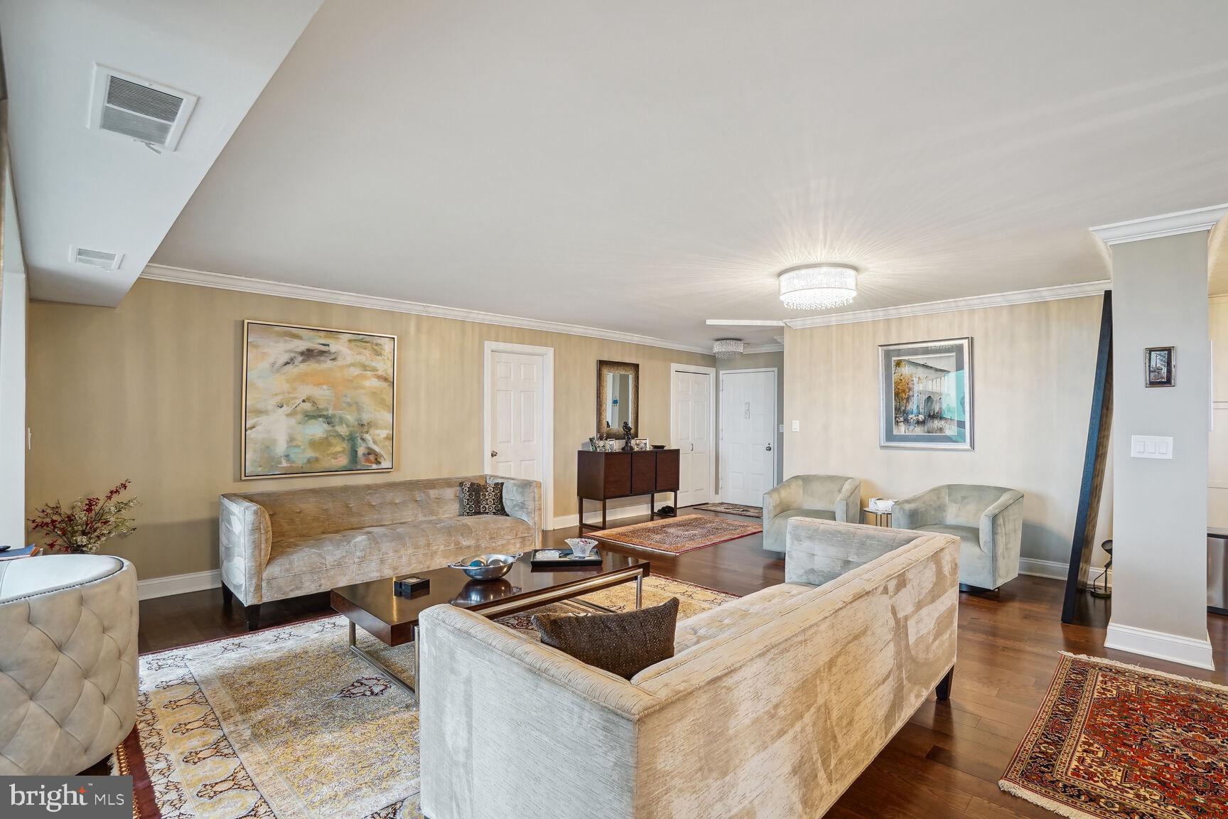 ROTONDA - Residential Lease