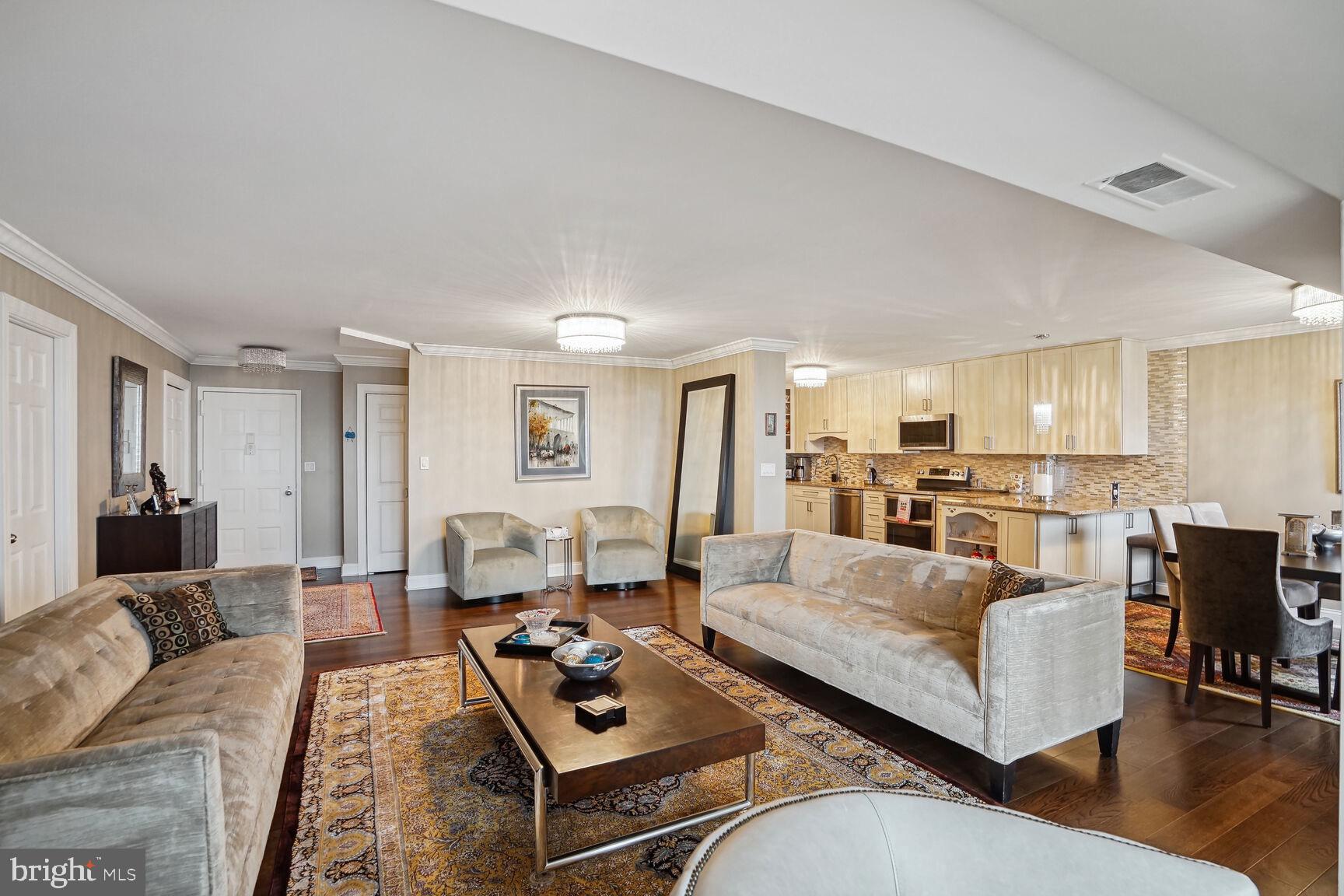 ROTONDA - Residential Lease