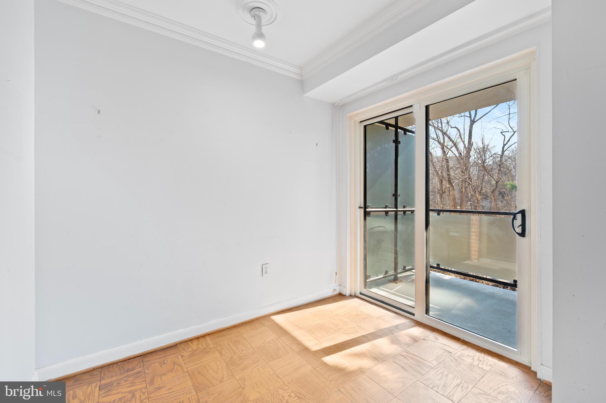 4201 CATHEDRAL AVENUE NW 111E