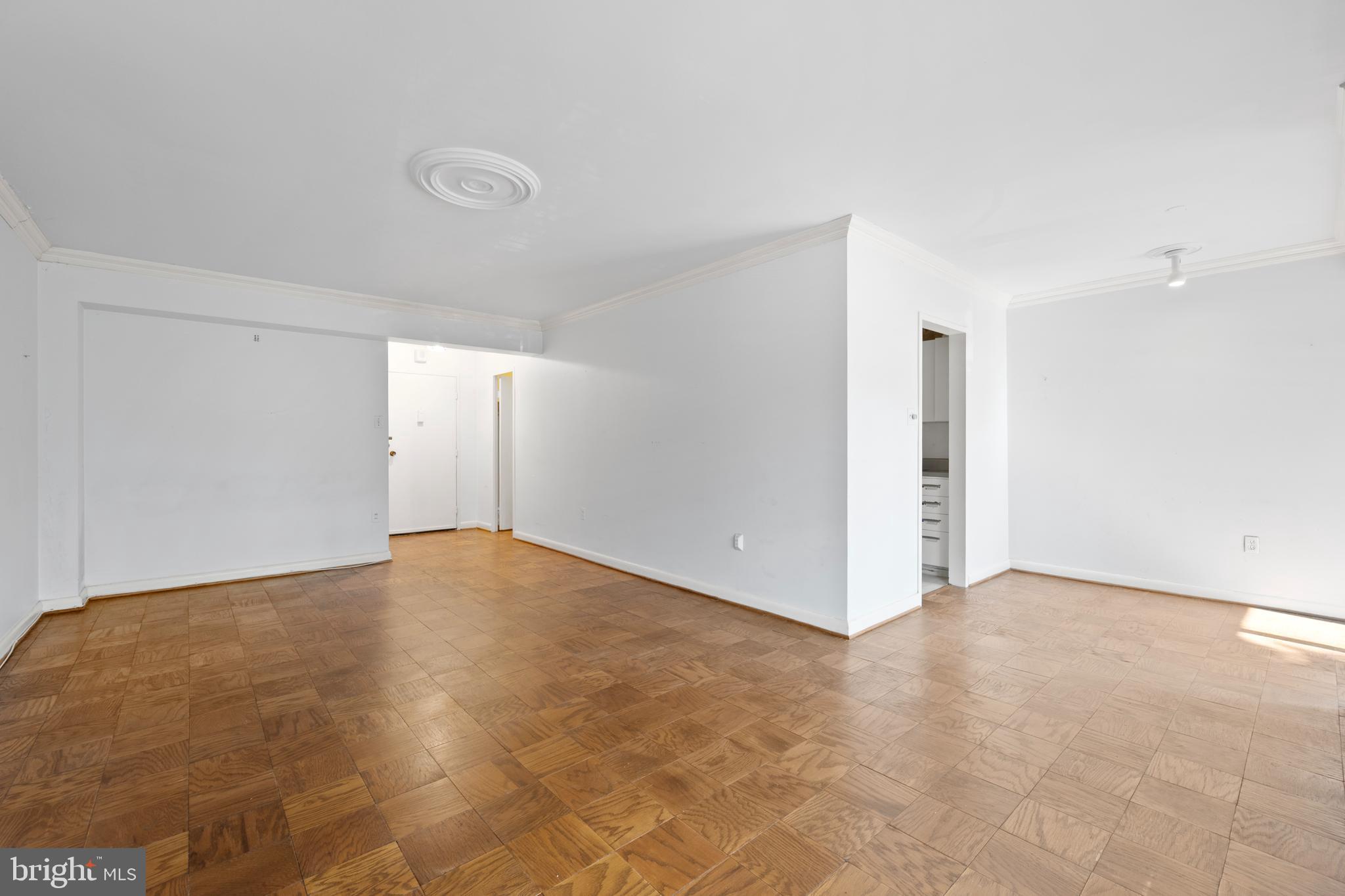 4201 CATHEDRAL AVENUE NW 111E