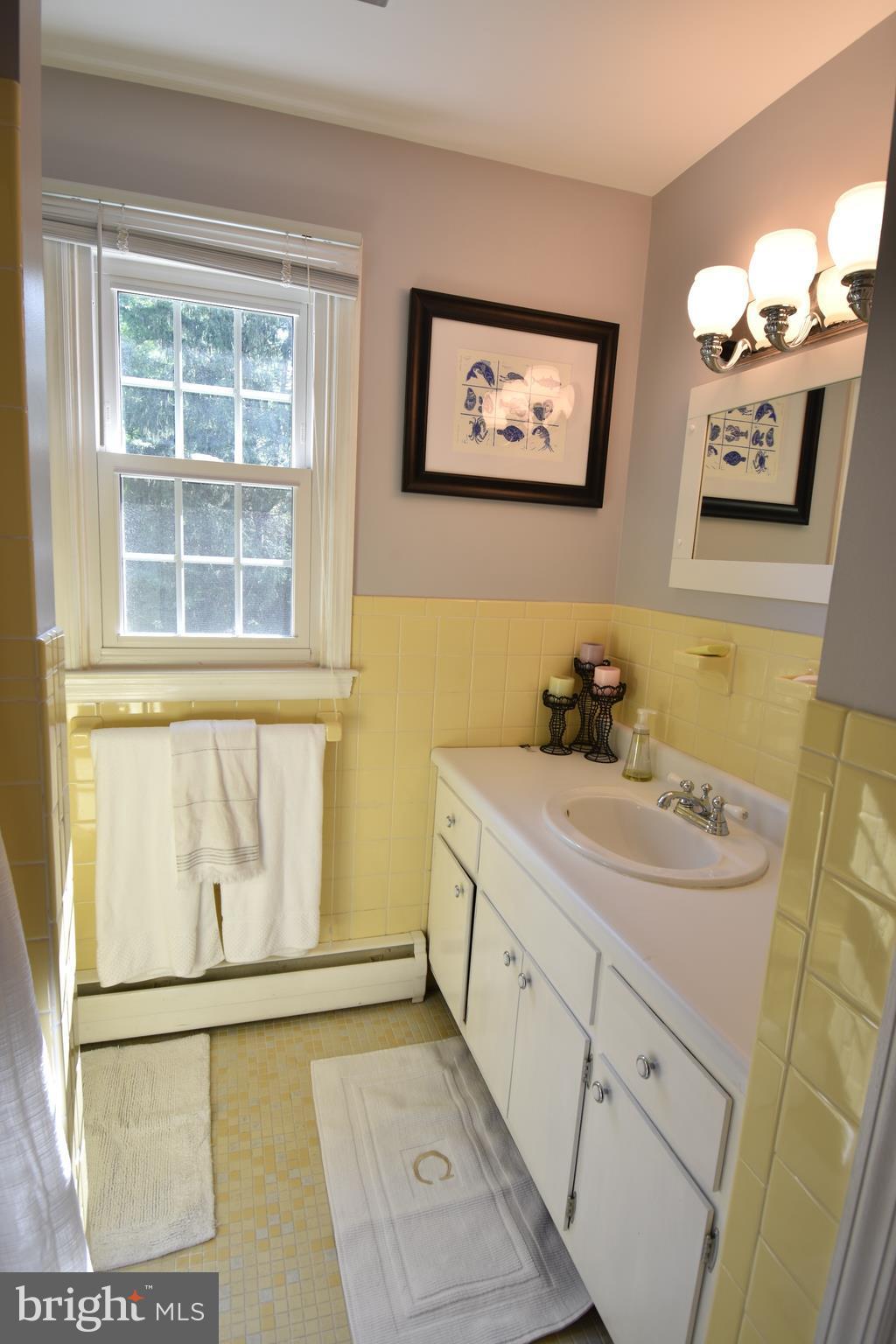 RUXTON RIDGE - Residential Lease