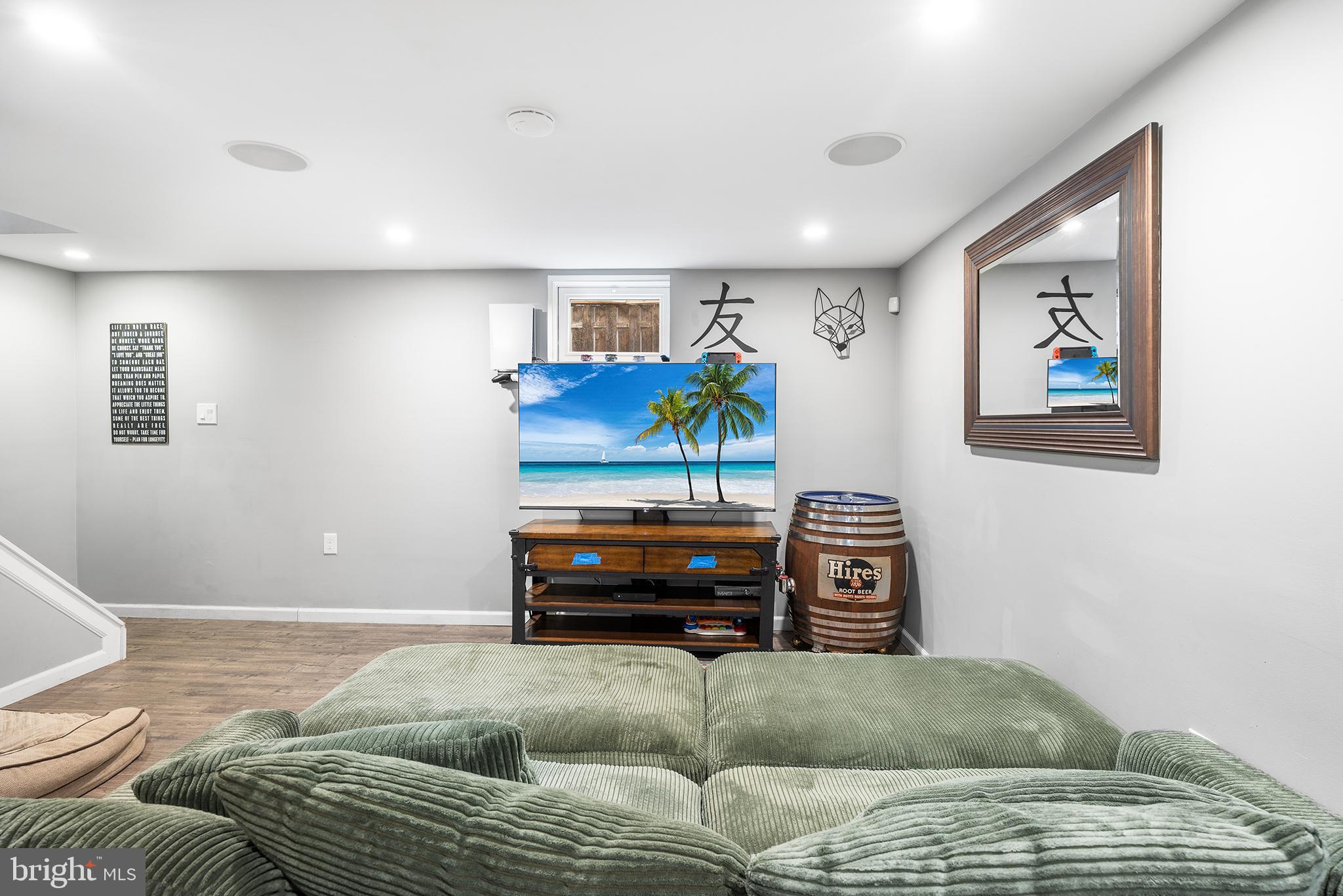 CALIFORNIA GROVE - Residential