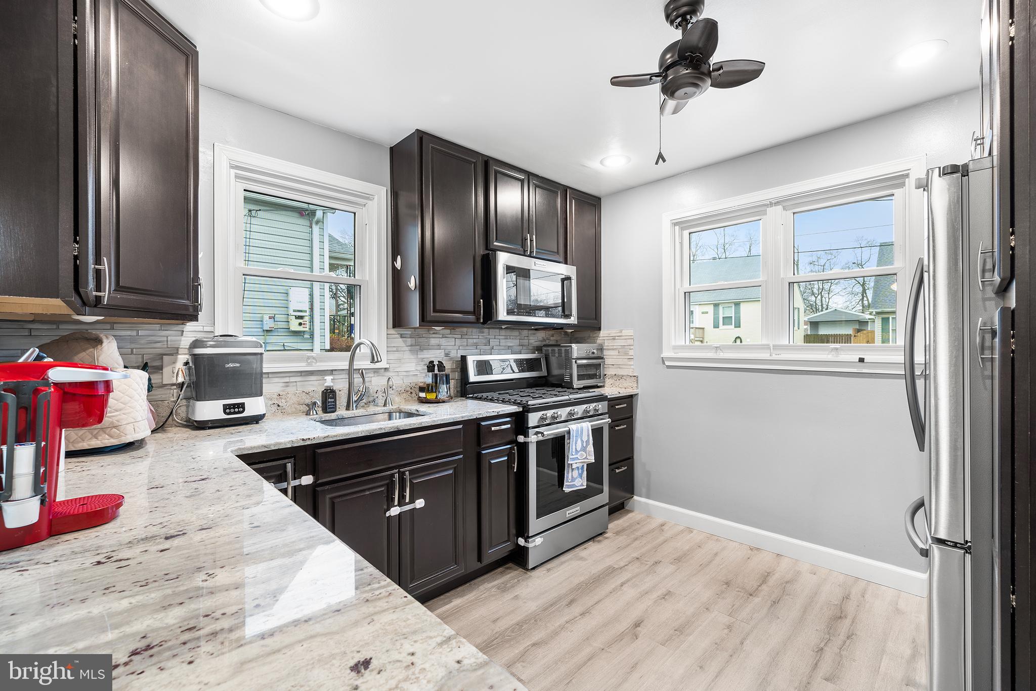 CALIFORNIA GROVE - Residential