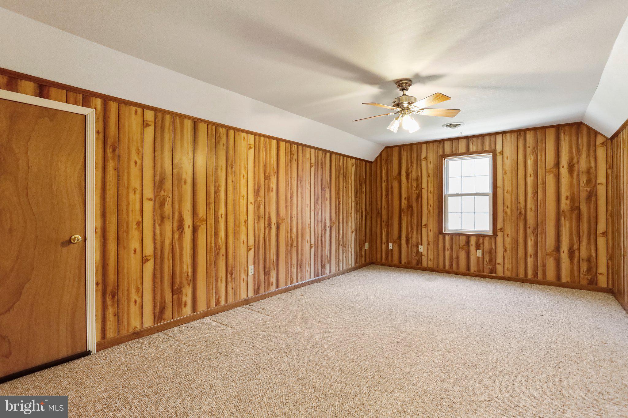 SUMMIT OAKS - Residential