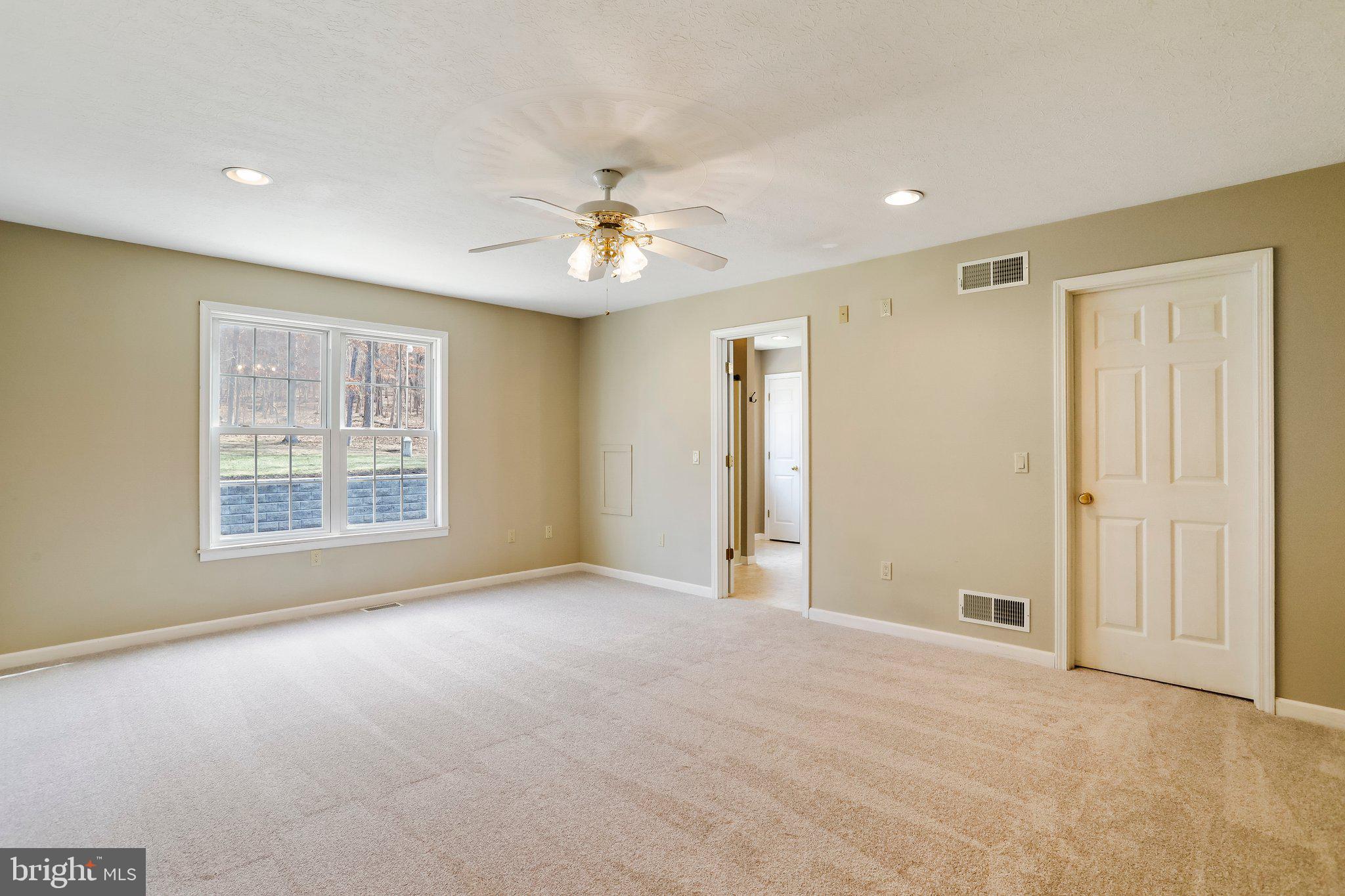 SUMMIT OAKS - Residential