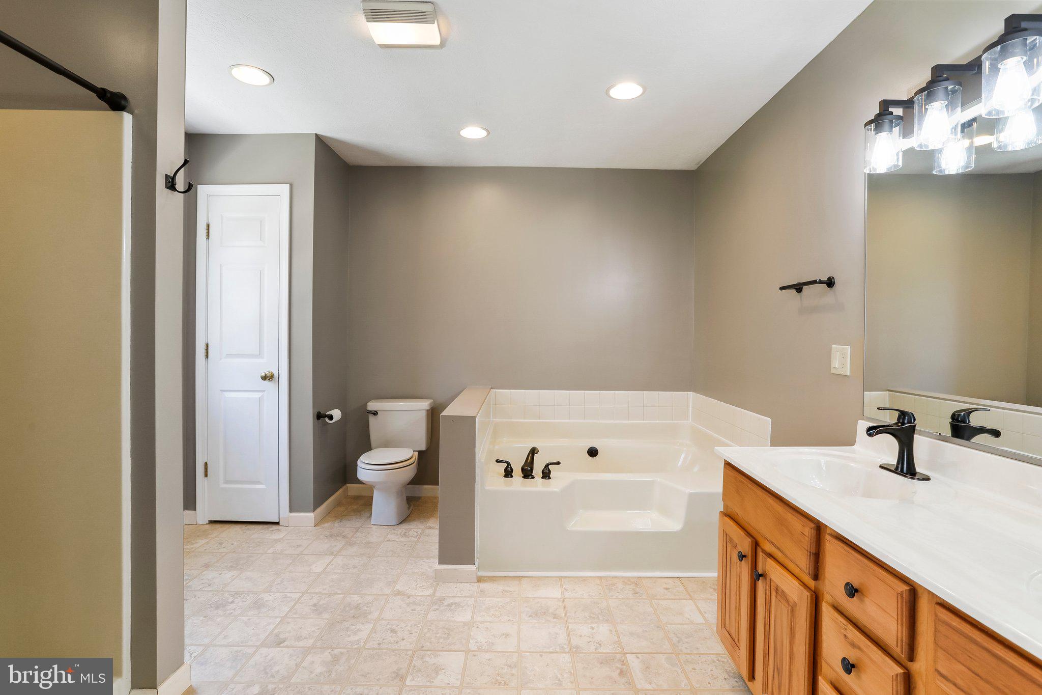 SUMMIT OAKS - Residential