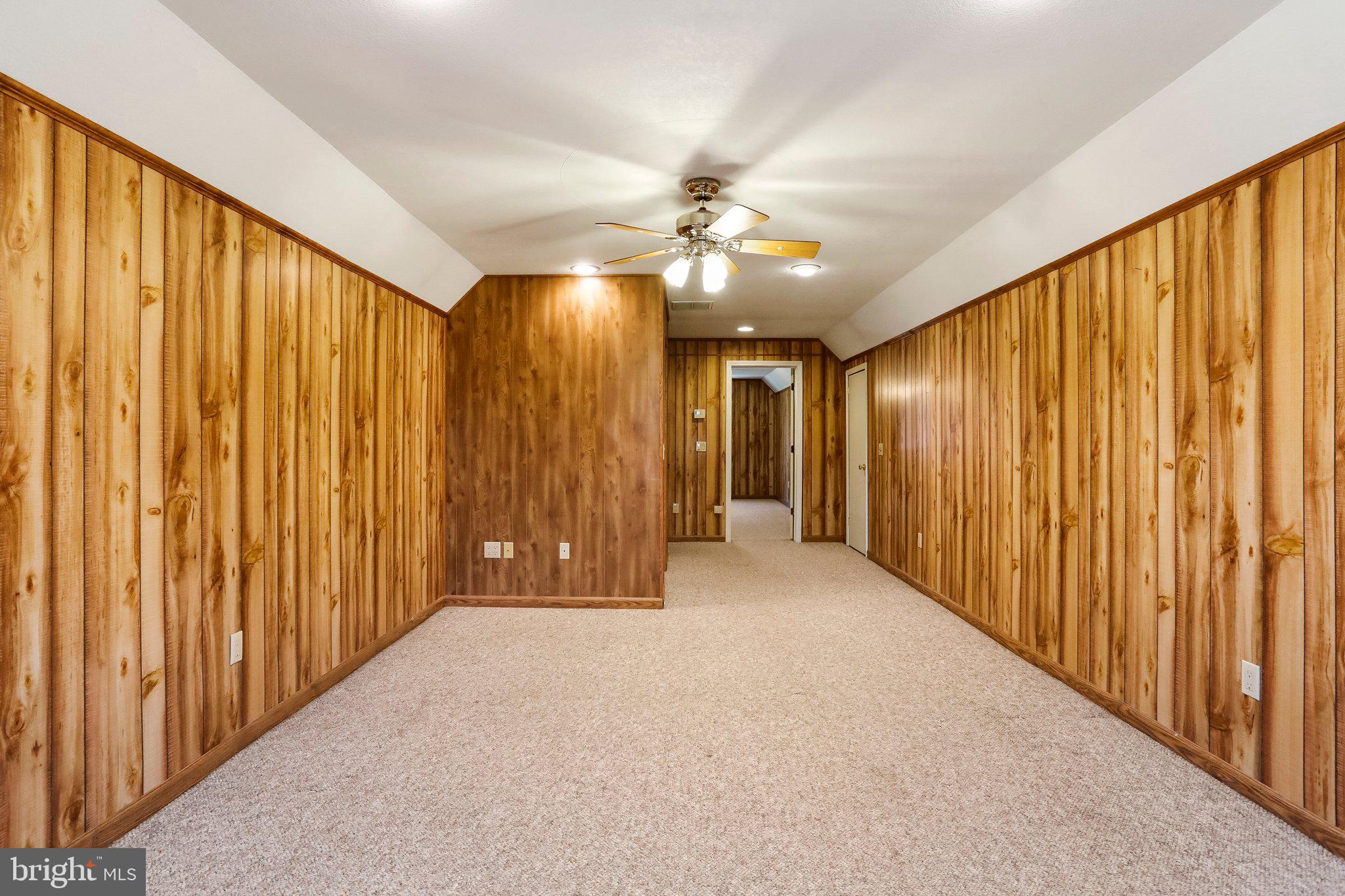 SUMMIT OAKS - Residential